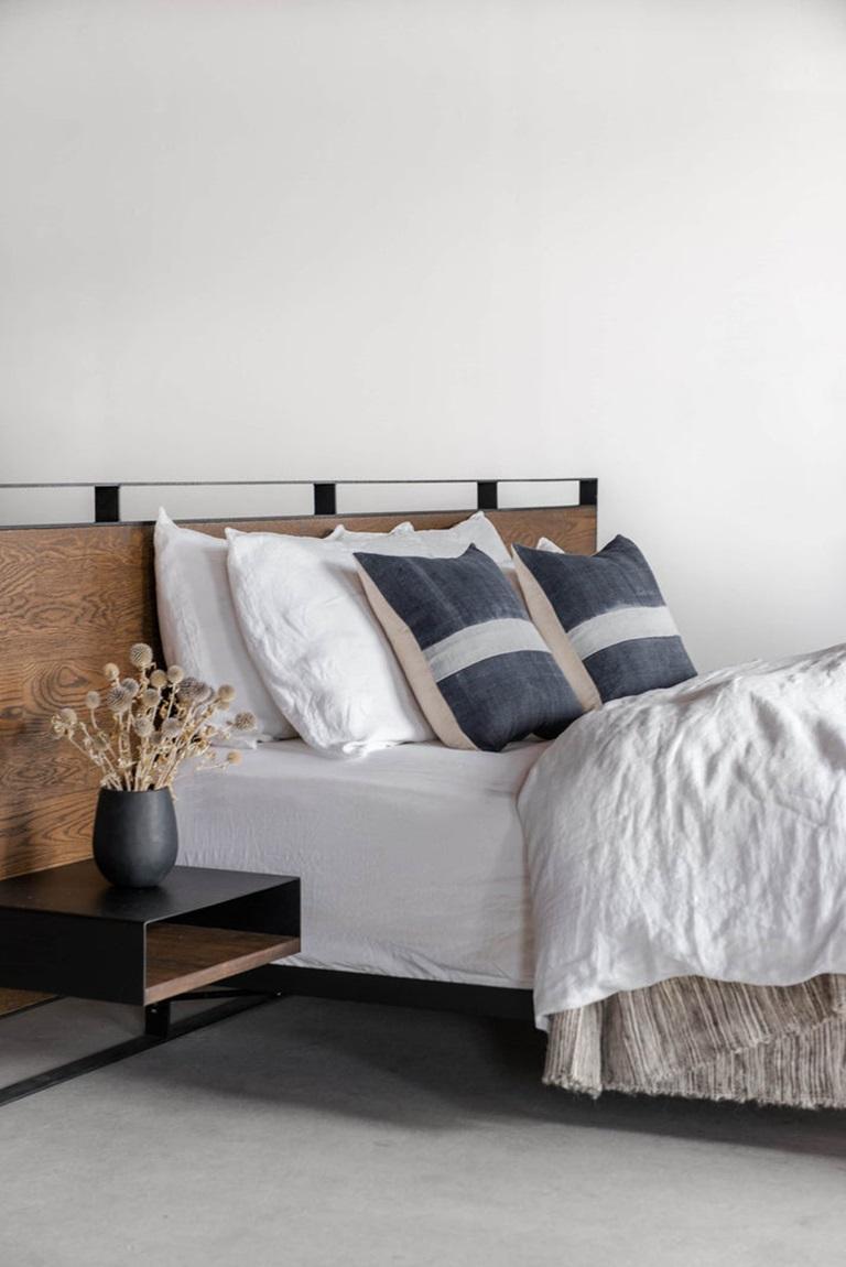 Hand-Crafted Arden Bed - King, Cal King by Croft House For Sale