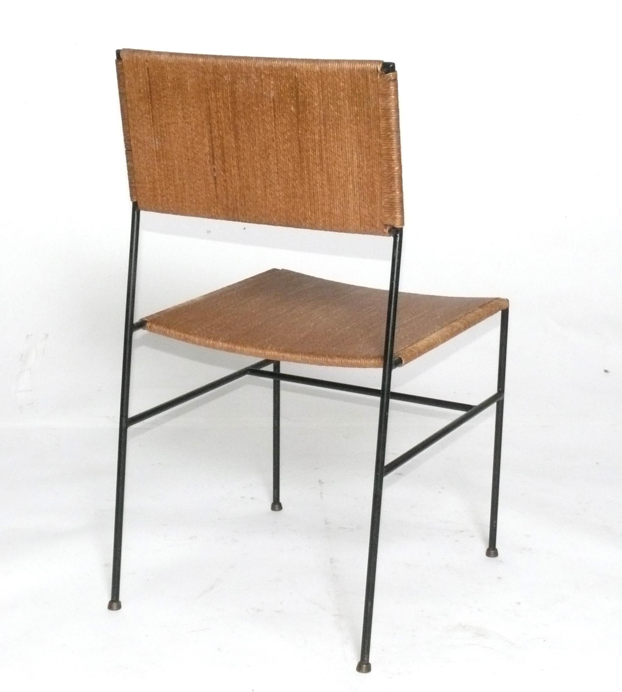 Arden Riddle Eisen und gewebt Papierkordel Stuhl Mid Century Modern Schreibtischstuhl (amerikanisch) im Angebot