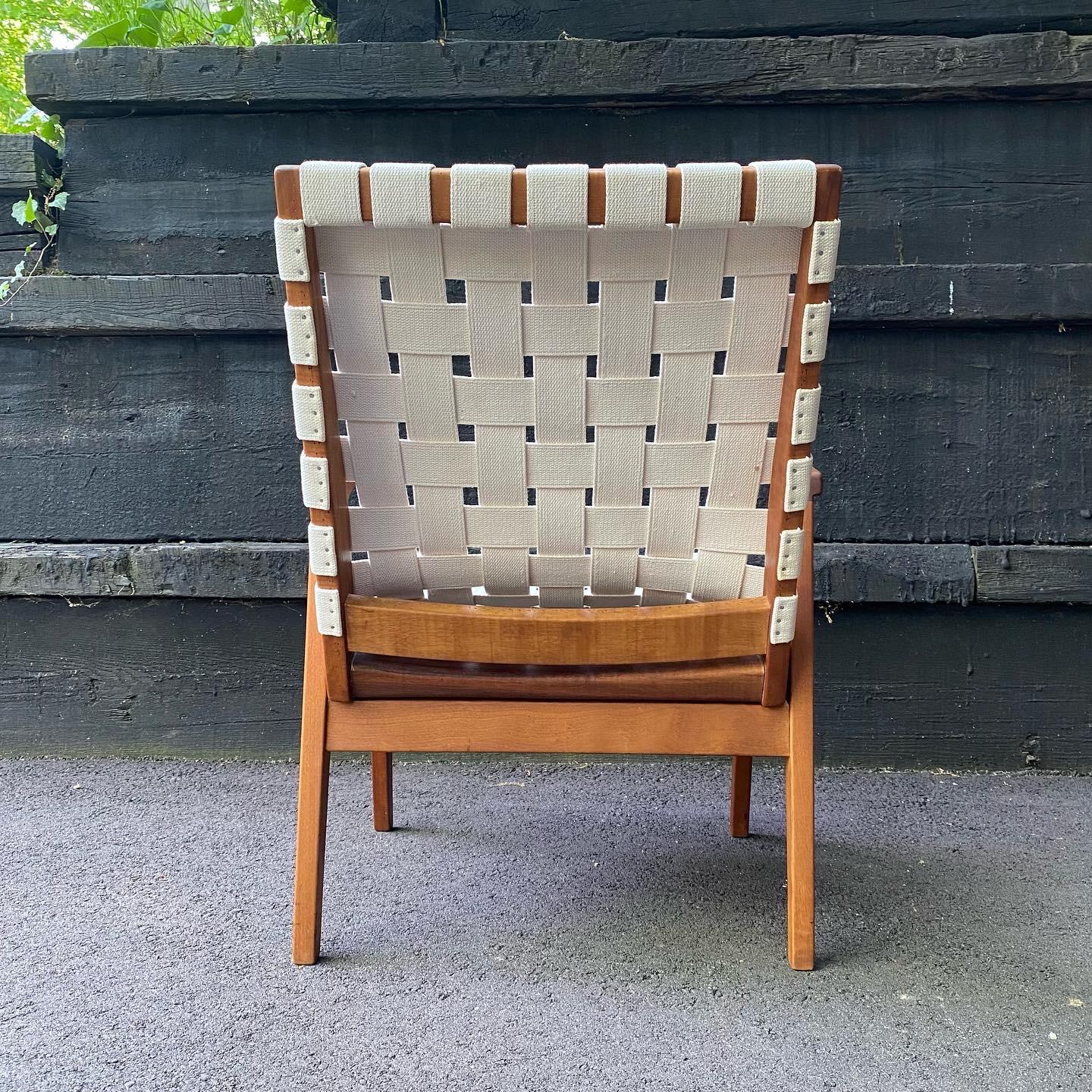 Arden Riddle Studio Craft Solid Cherry Lounge Chair with White Webbing, ca. 1970 In Good Condition In Munroe Falls, OH