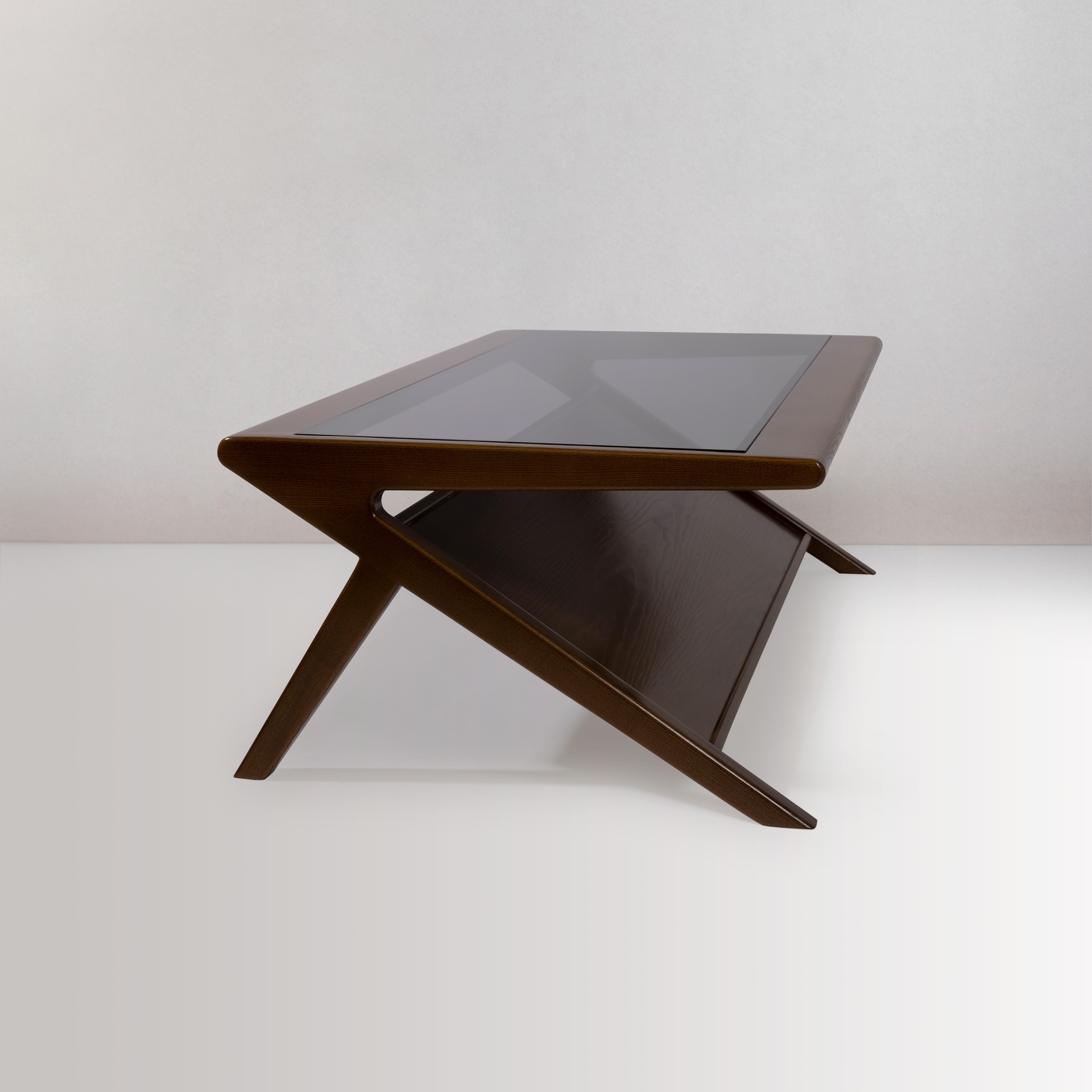 Mesa baja Arden de madera marrón con cristal Moldavo en venta