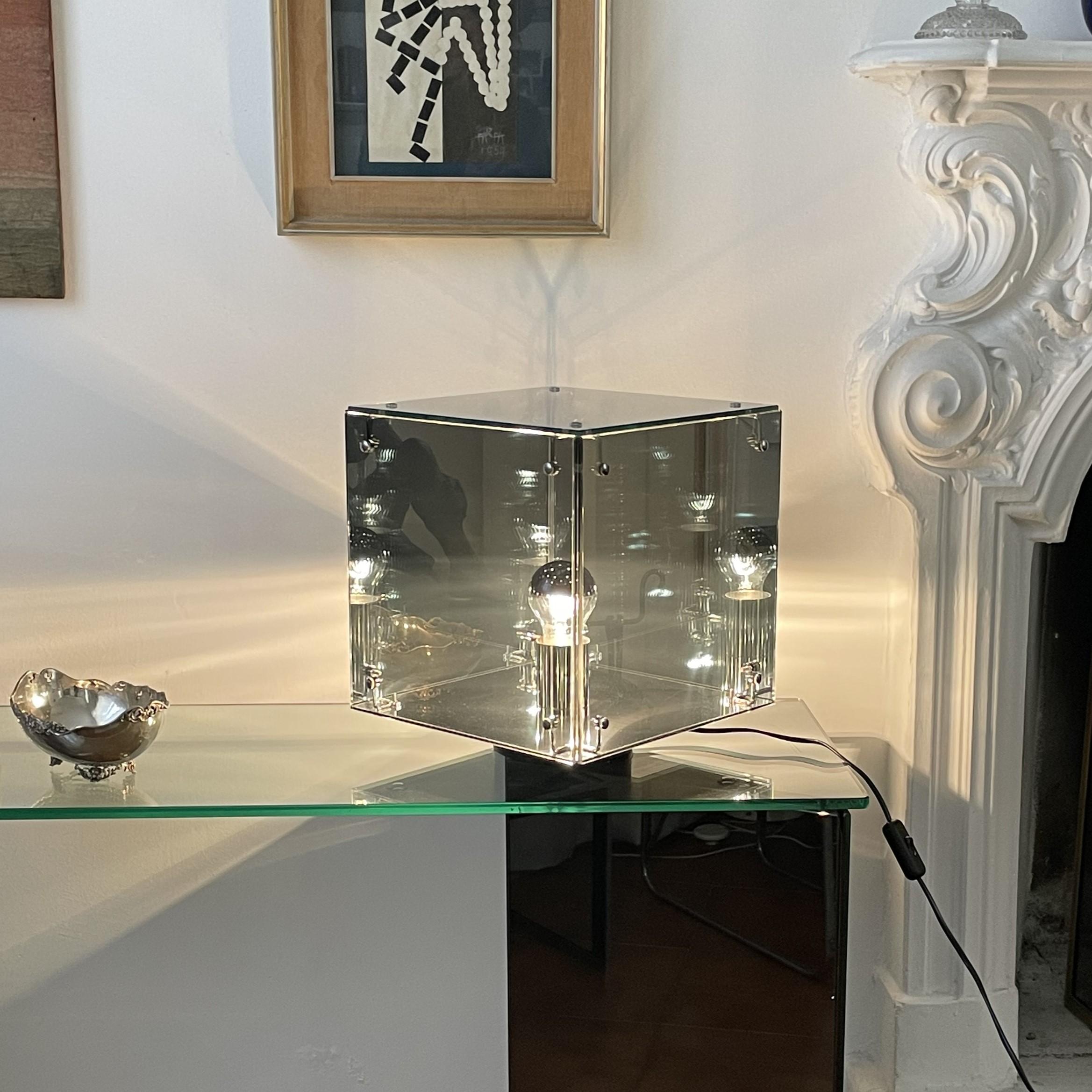 Space Age ARDITI Smoked Gray Mirrored Glass Table Lamp Prismar 2 for Sormani, Italy, 1972 For Sale