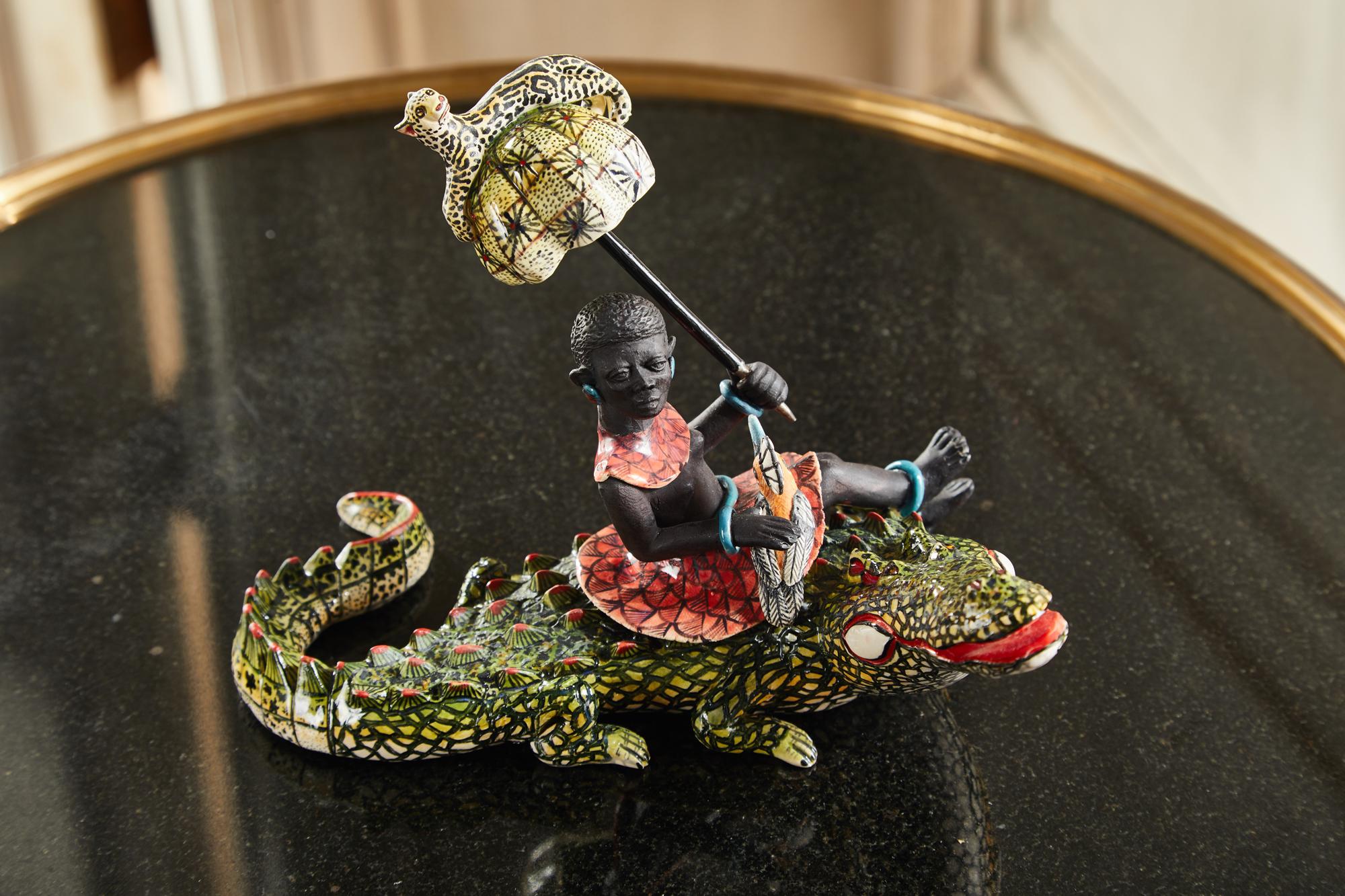 Africa subsahariana Ardmore Ceramics Crocodile Rider in vendita
