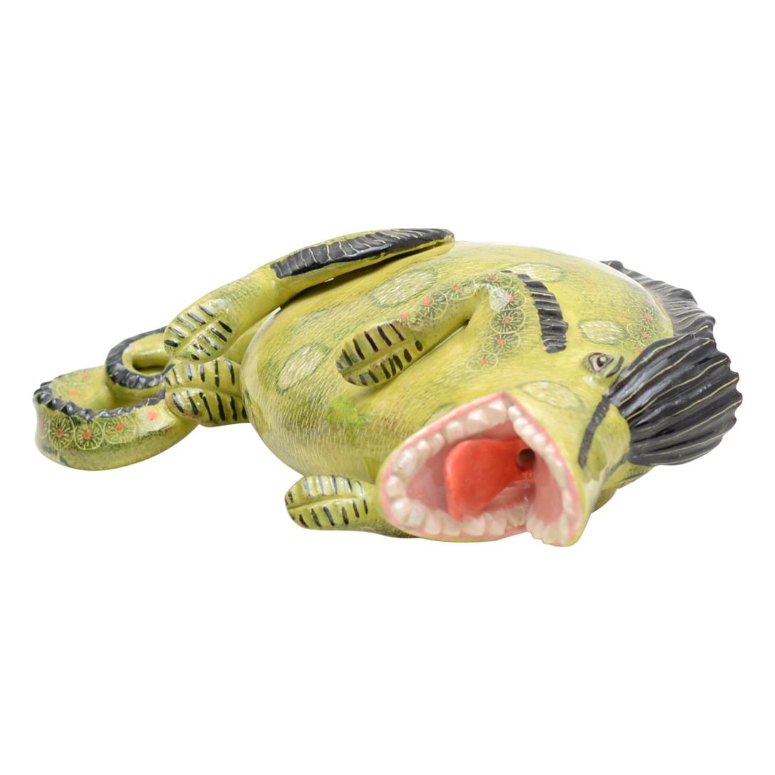 South African Ardmore Ceramic Lizard Sculpture, hand made in South Africa For Sale