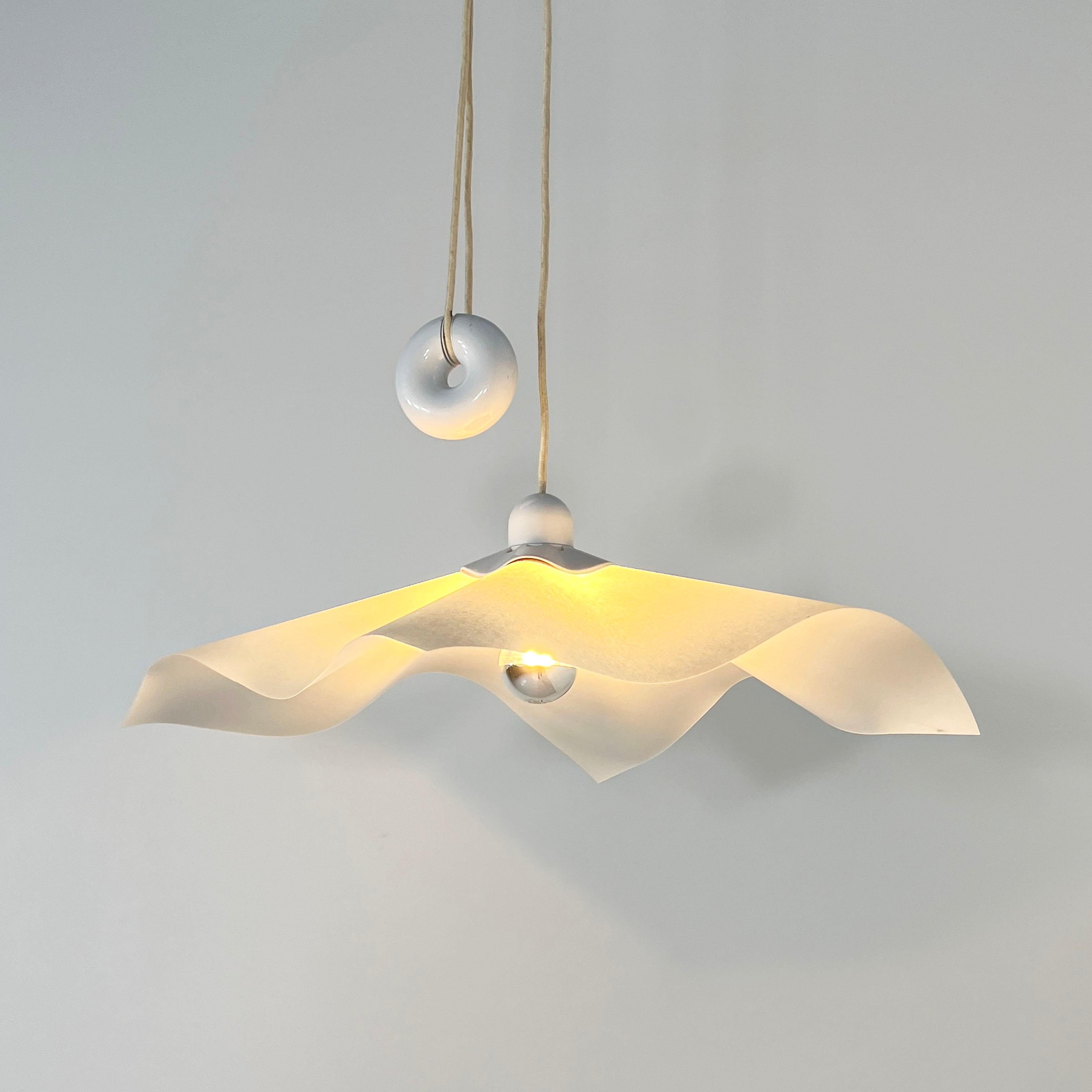 Designer - Mario Bellini
Producer - Artemide
Model - Area 50 Ceiling Light
Design Period - Seventies
Measurements - Width 64 cm x Depth 64 cm x Height 160 cm (Wire)
Materials - Metal, Paper
Color - White
Light wear consistent with age and use. Good