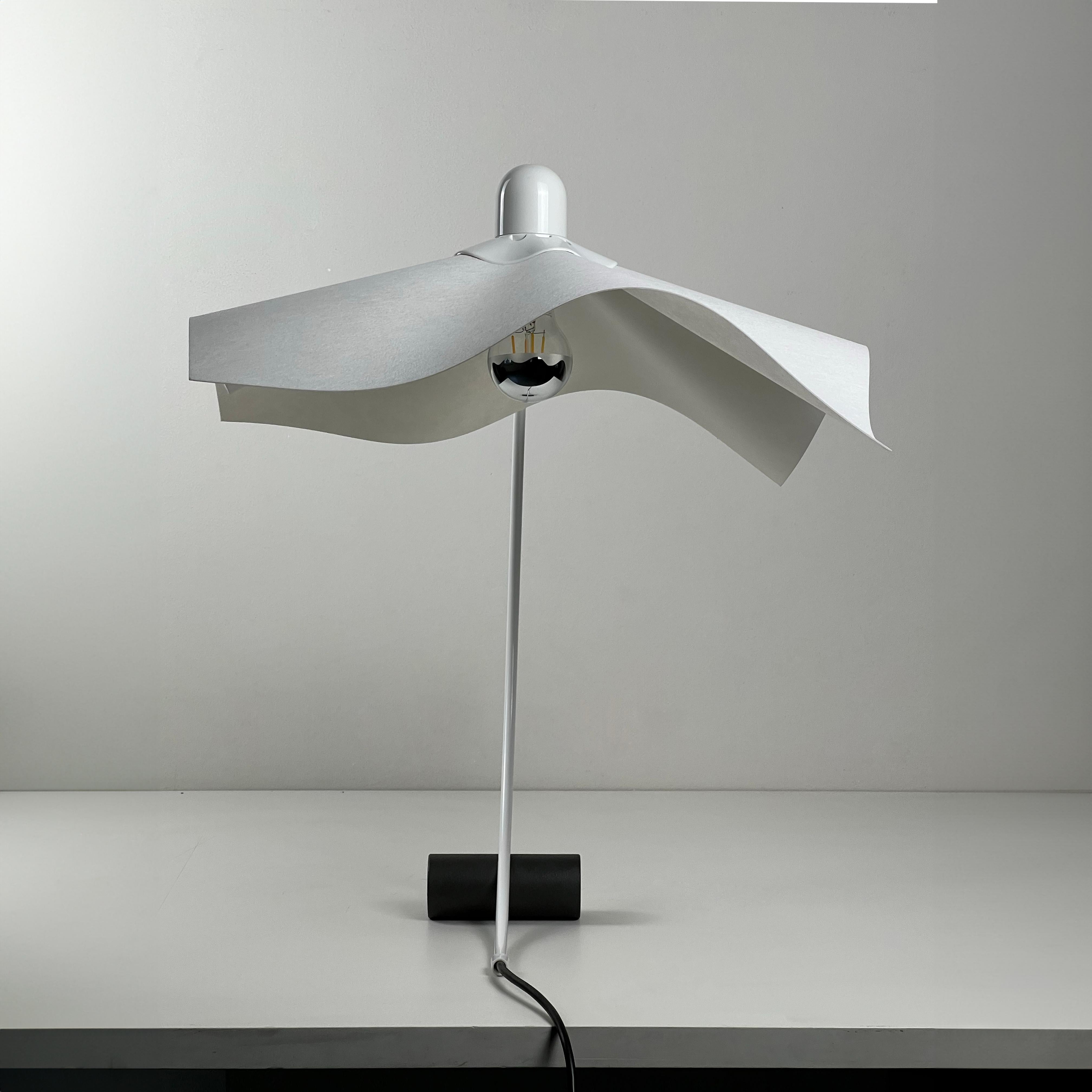 Lampe de table Area 50 Curva, designée par Mario Bellini pour Artemide, Italie, années 1970 en vente 3