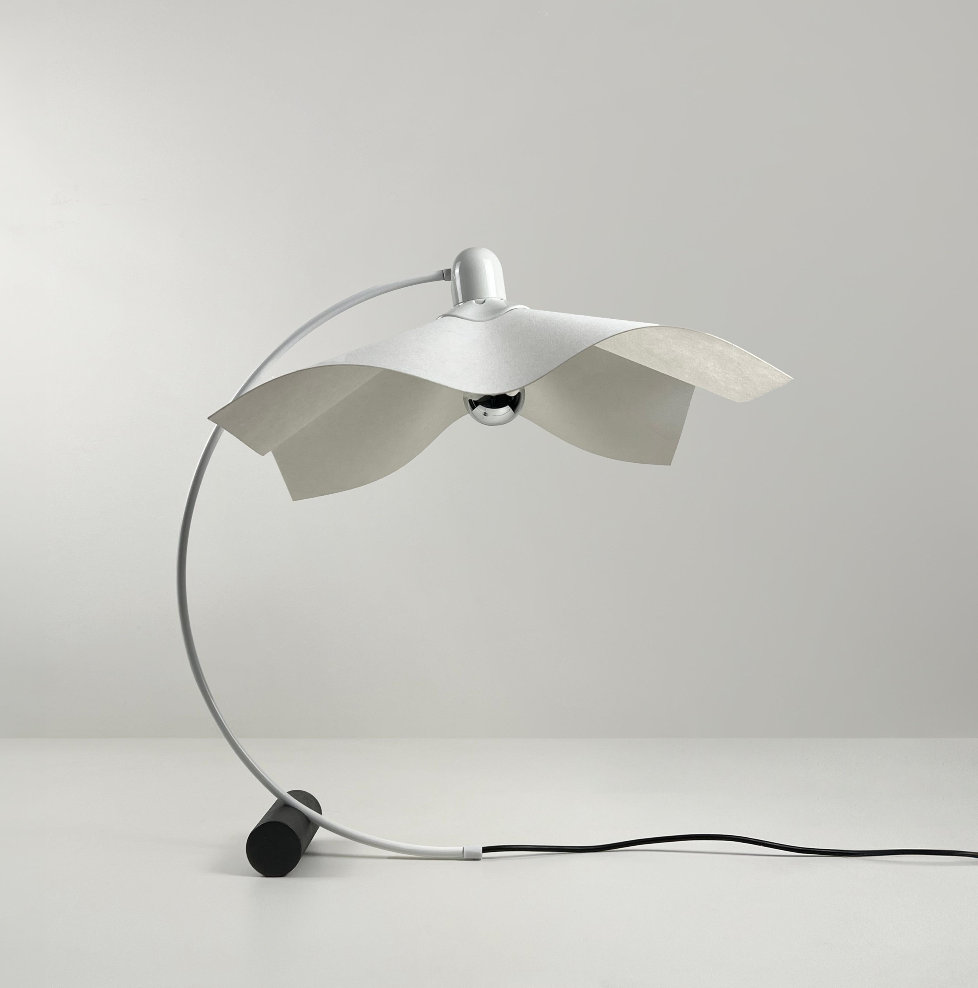 Area 50 Curva-Tischlampe entworfen von Mario Bellini für Artemide, Italien 1970er Jahre im Zustand „Gut“ im Angebot in Milano, IT