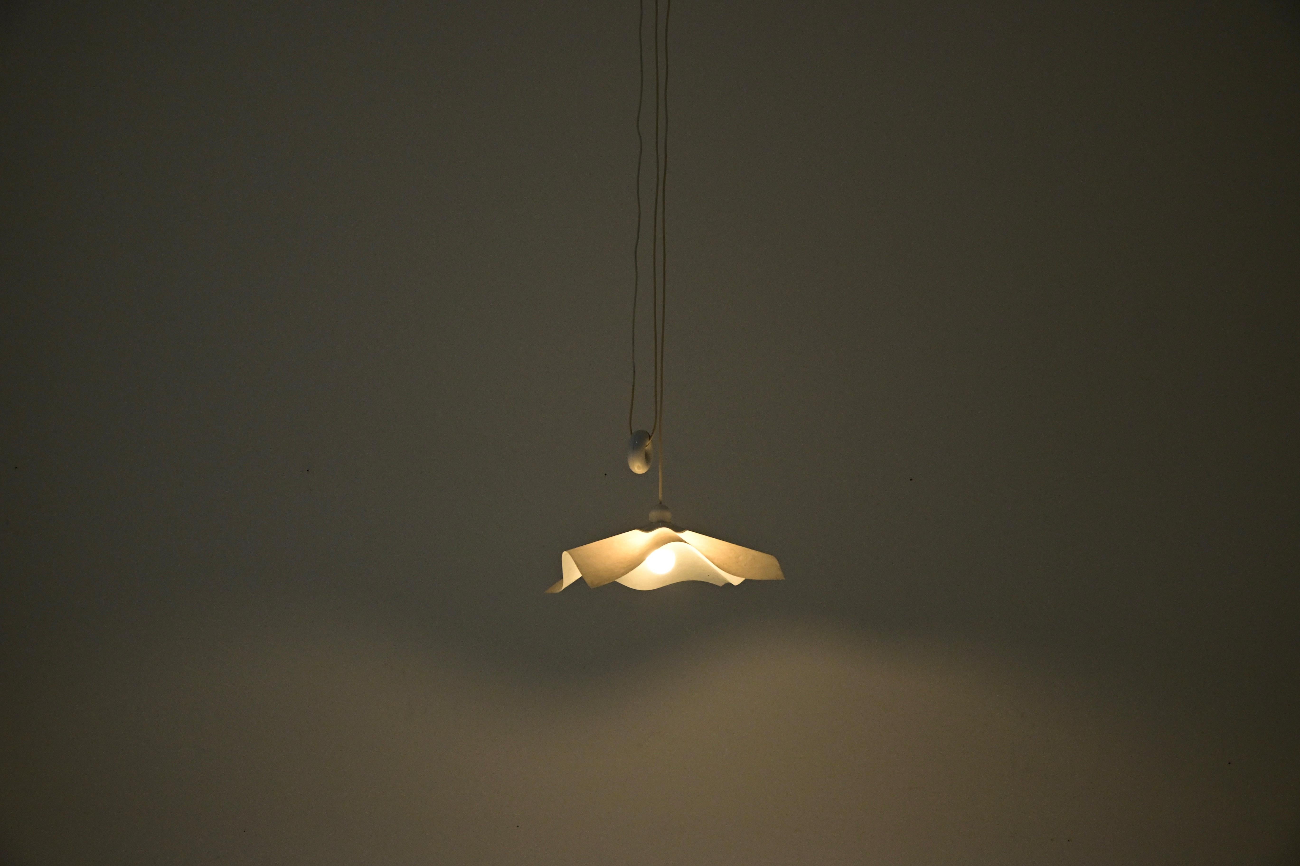 Plastica Lampada a sospensione Area 50 di Mario Bellini per Artemide, anni '70 in vendita
