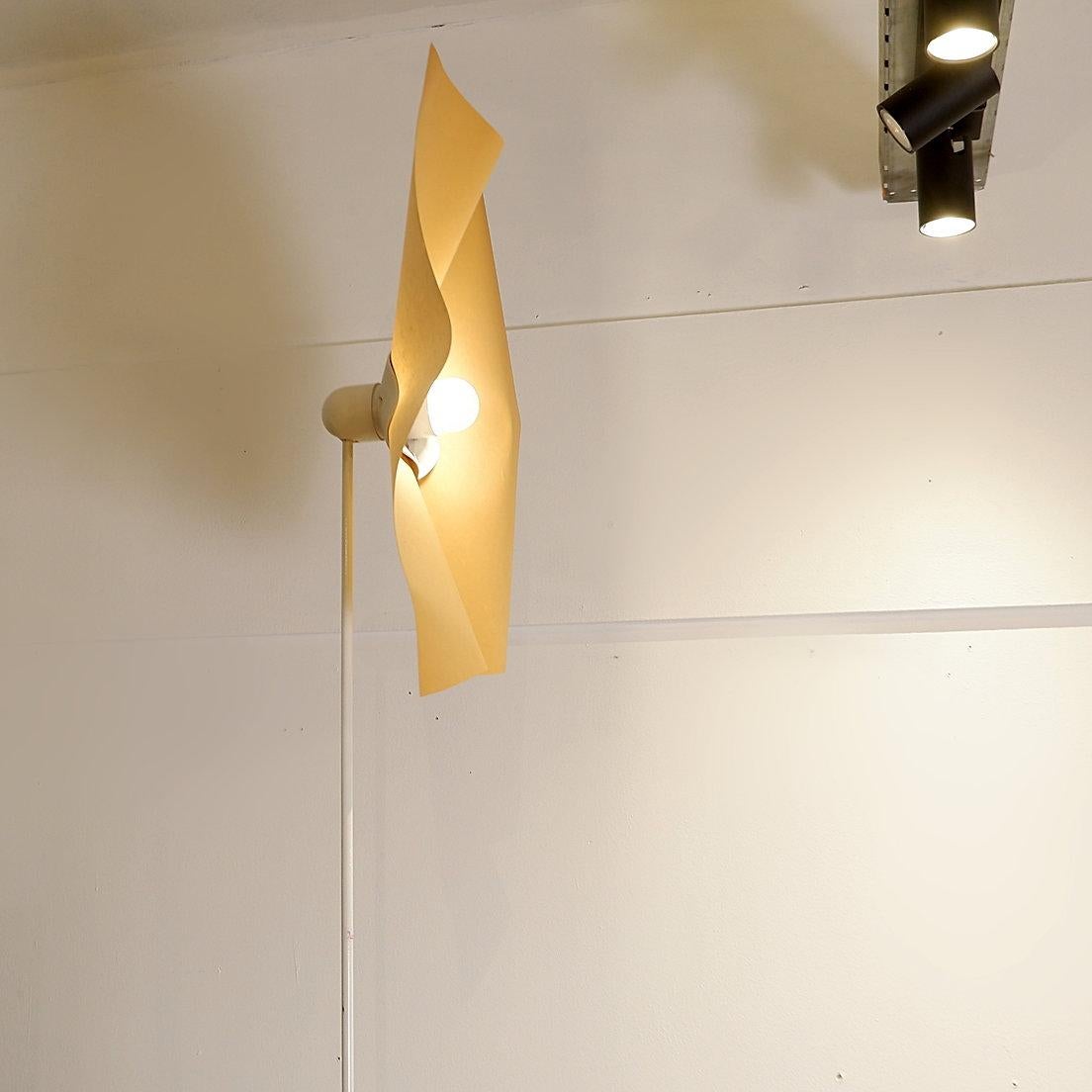 „Area“ Eine 210 Stehleuchte, entworfen von Mario Bellini für Artemide, Italien, 1970er Jahre. (20. Jahrhundert) im Angebot