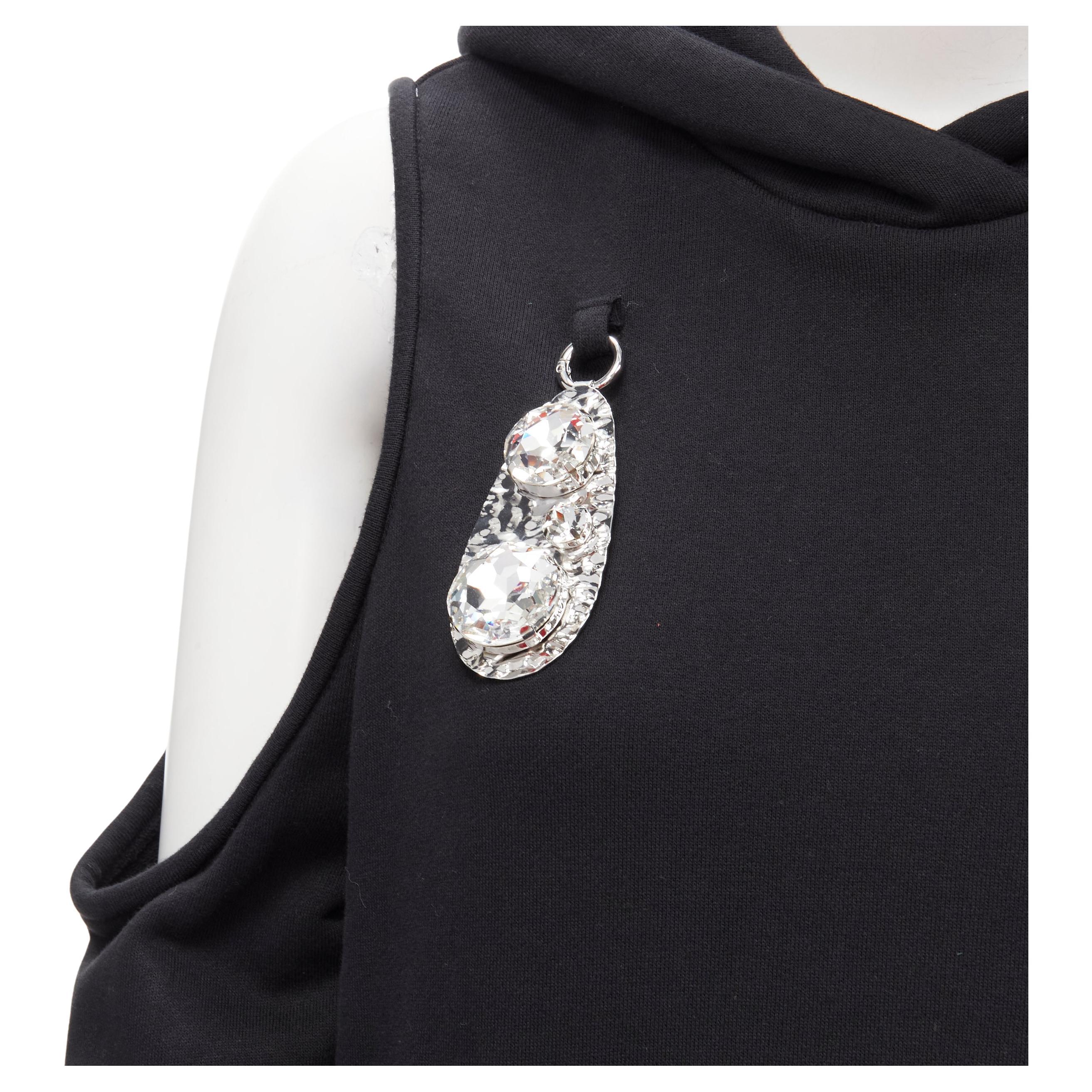 AREA crystal hammered pendant black cold shoulder hoodie XS
Reference: AAWC/A00416
Brand: Area
Material: Cotton
Color: Black, Silver
Pattern: Solid
Closure: Pullover
Extra Details: Pendants are removable for wash.
Made in: United