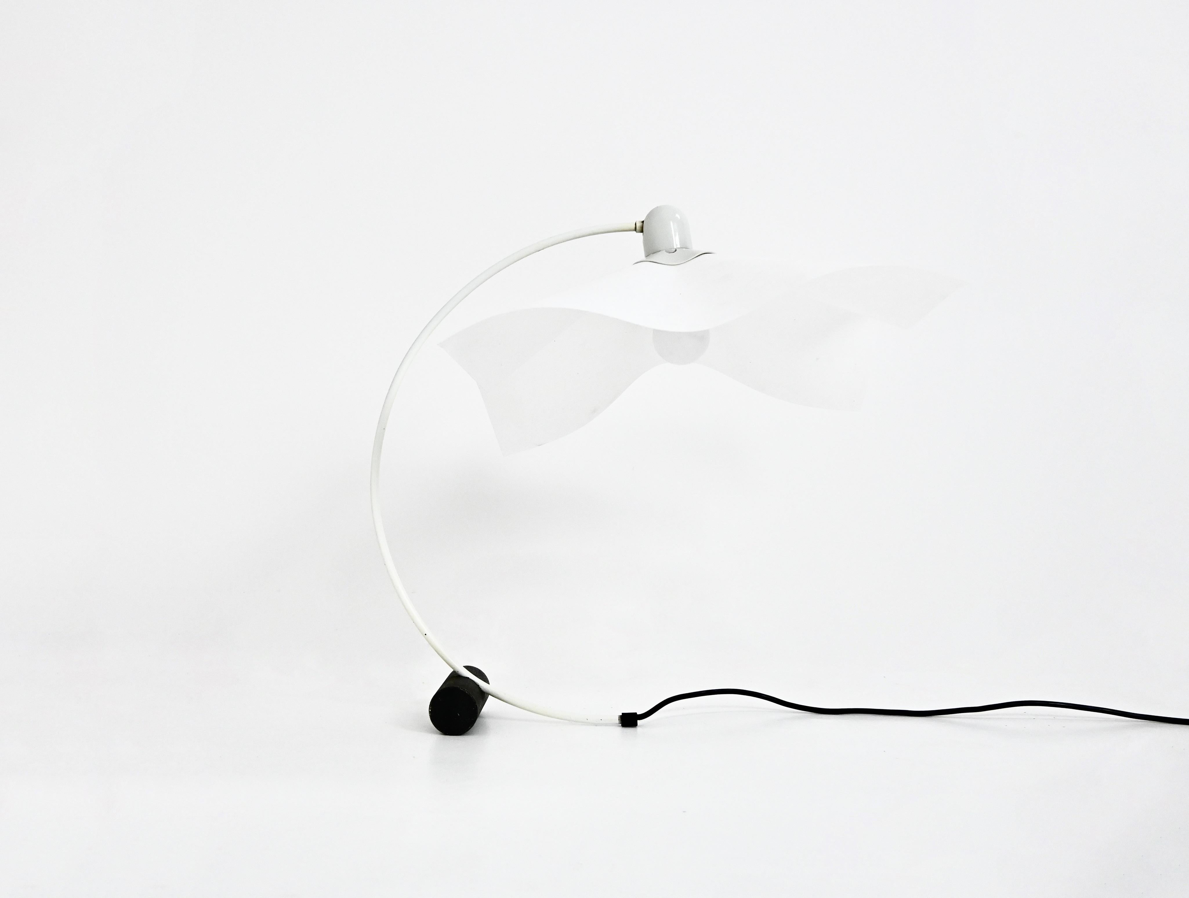 Area Curvea-Tischlampe von Mario Bellini für Artemide, 1970er Jahre (Ende des 20. Jahrhunderts) im Angebot