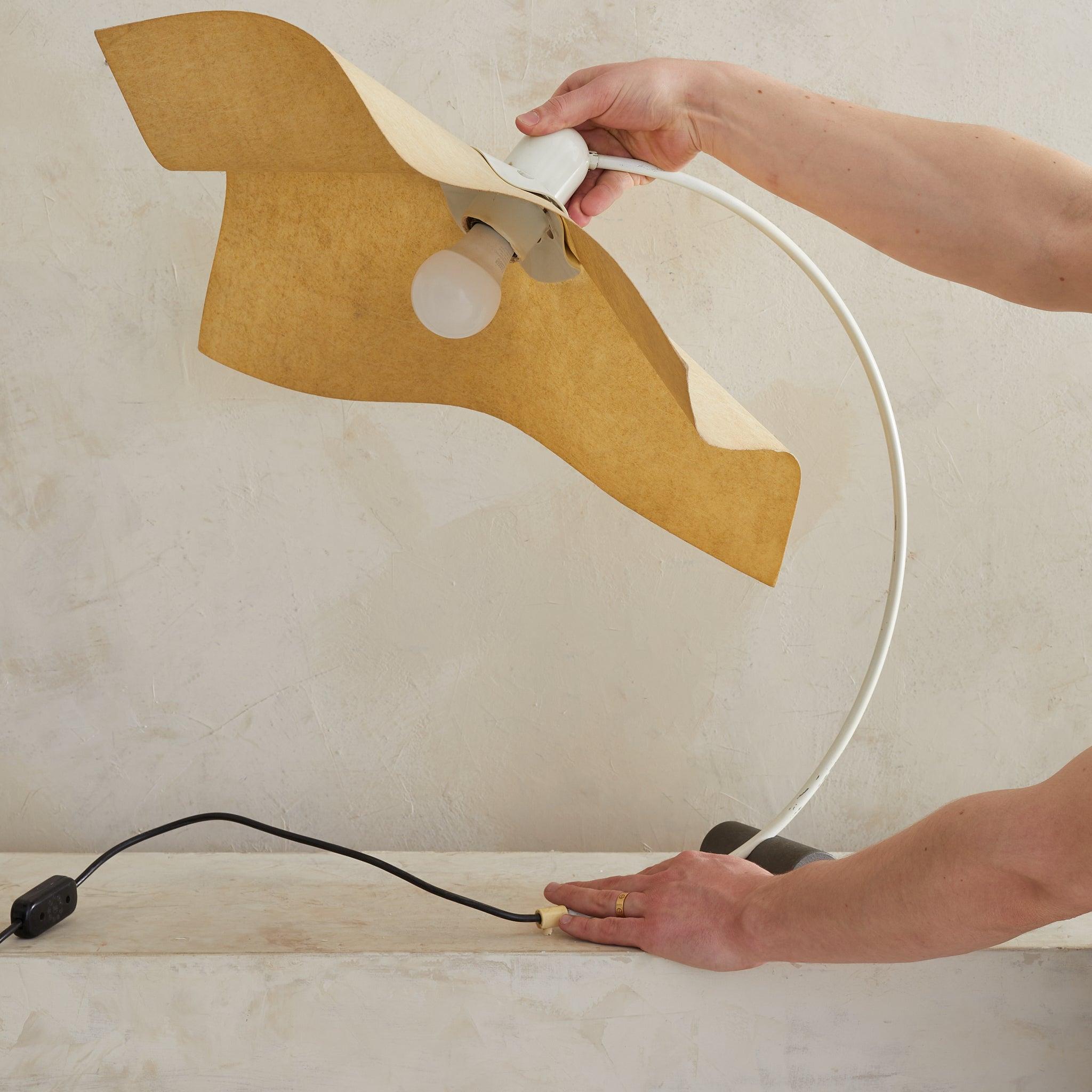 Area Curvea' Tischleuchte von Mario Bellini & Giorgio Origlia für Artemide, 1974 (Moderne) im Angebot