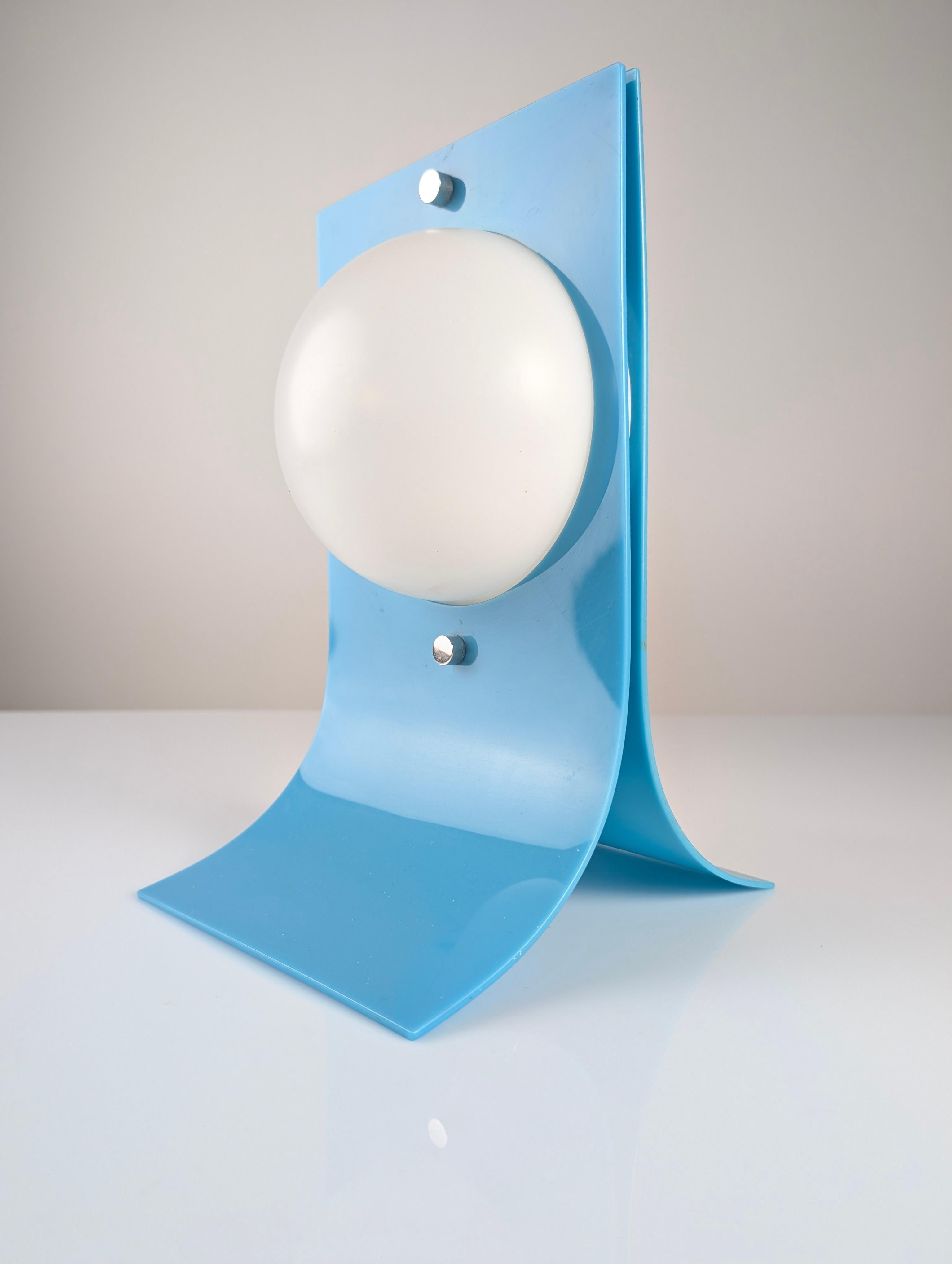 Area Lamp Blue by Neal Small 1960s In Good Condition For Sale In Benalmadena, ES