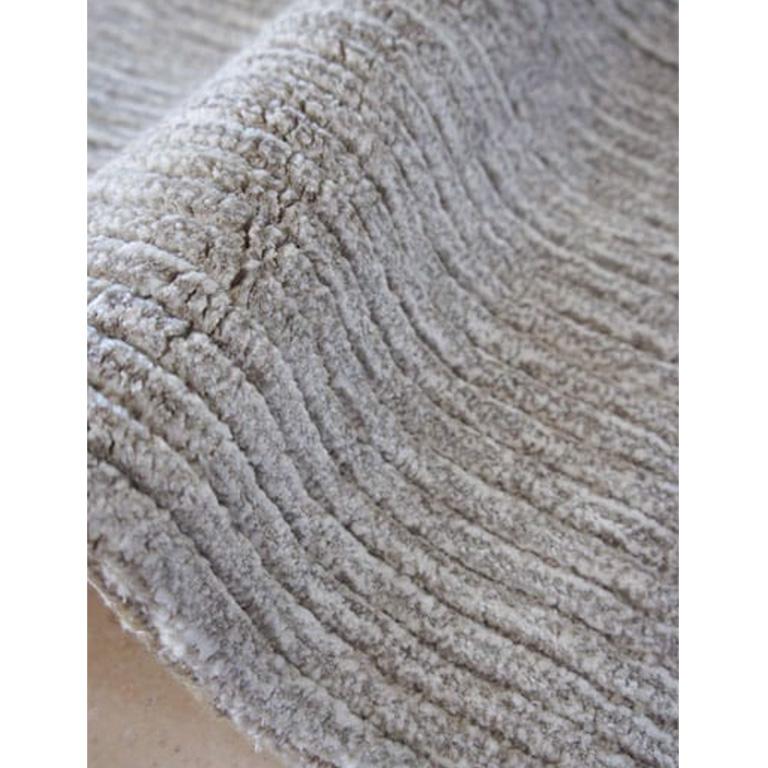 Modern Area Rug Ivory Contemporary, Loom-Knotted of Wool Art-Silk, 