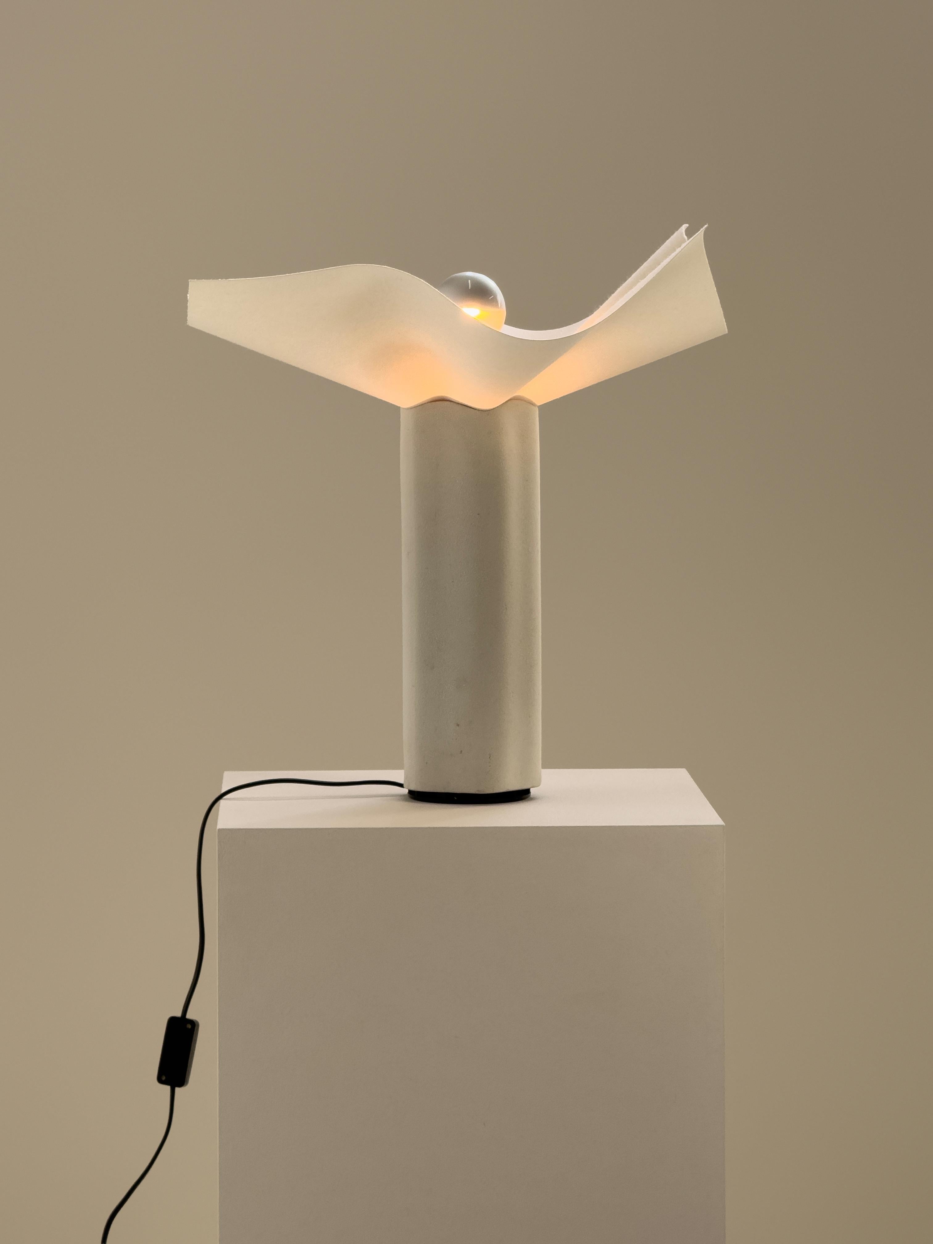 Area Table Lamp (the highest and rarest) by Mario Bellini Artemide, Italy 1970s

The Area 50 table lamp, is a part of a series that includes table, floor, wall, and ceiling lamps, was crafted by Mario Bellini in 1974 for Artemide. 

Bellini's