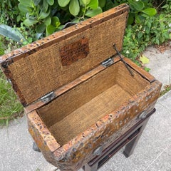 Boîte en cuir et laiton martelé Arenson Studio Infinity Brutalist