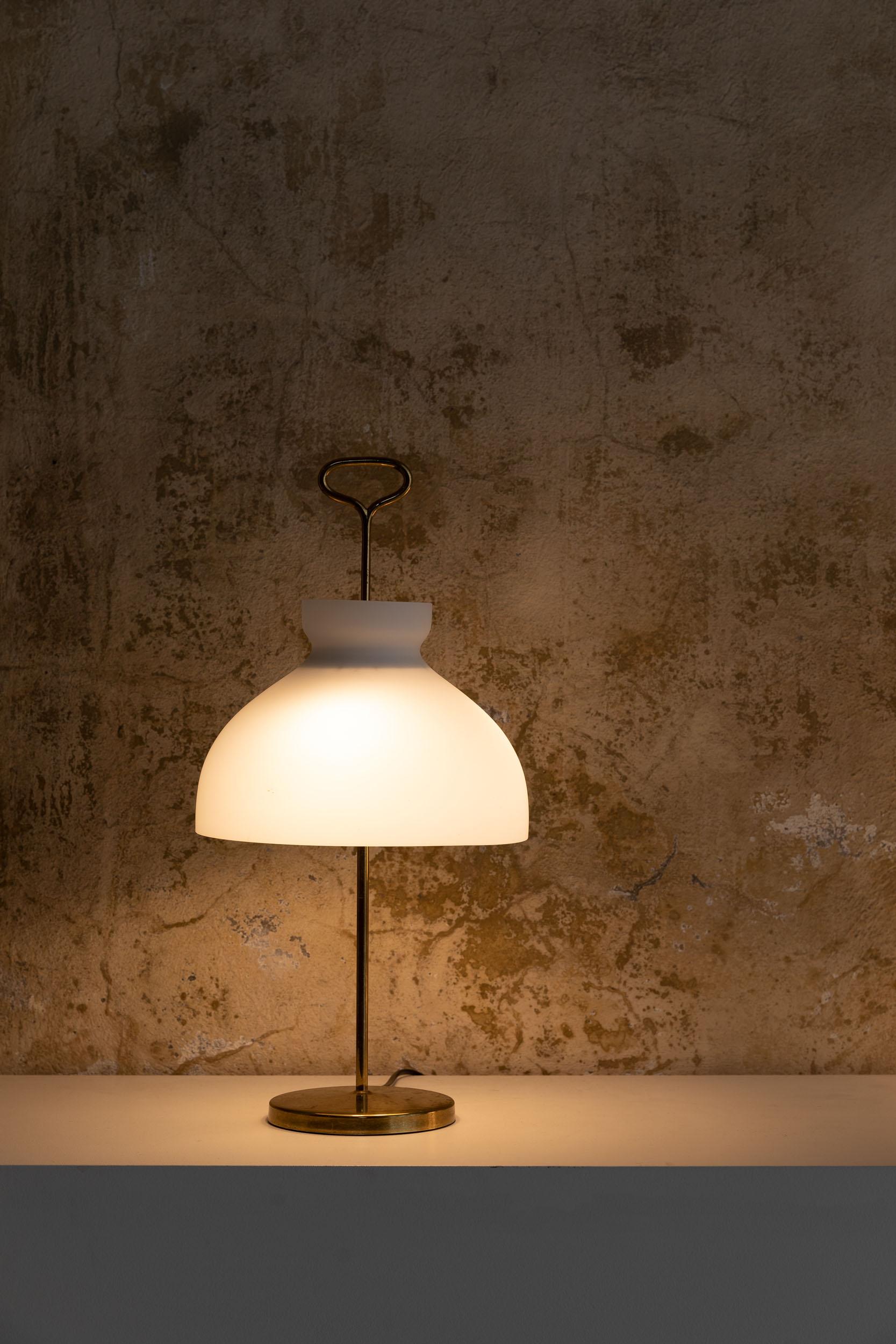 Mid-Century Modern  Arenzano Table Lamp by Ignazio Gardella for Azucena, Italy, 1956