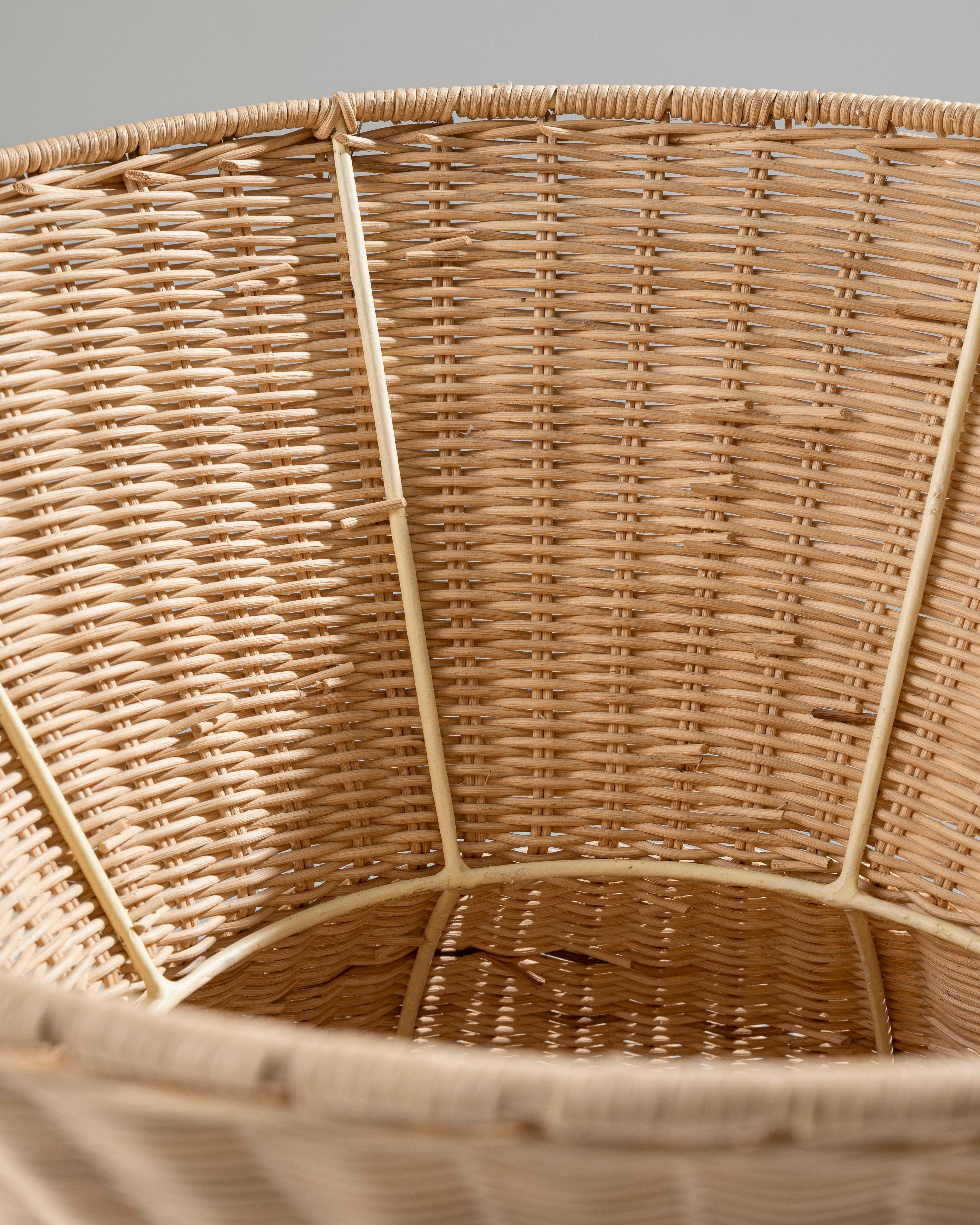 Ares-Säule aus Rattan im Angebot 3