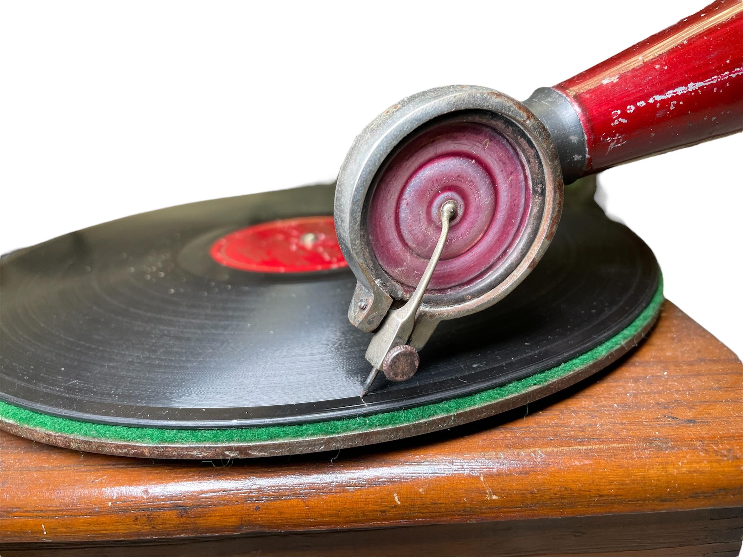 Phonographe à disque Aretino en vente 8