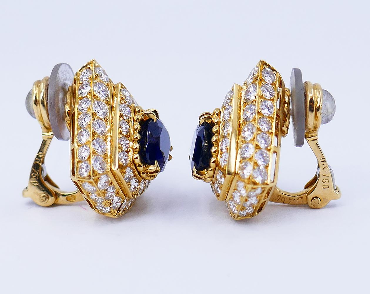 Areza Boucles d'oreilles vintage françaises en or 18 carats, saphirs et diamants, bijou de succession Bon état - En vente à Beverly Hills, CA
