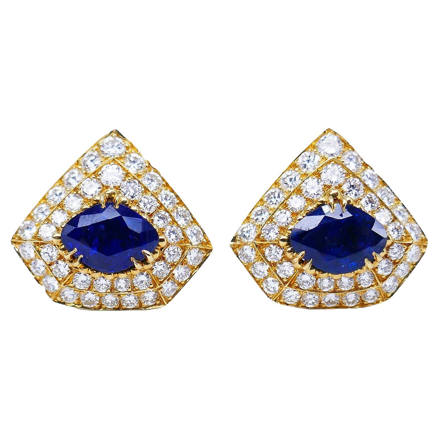 Areza Boucles d'oreilles vintage françaises en or 18 carats, saphirs et diamants, bijou de succession en vente