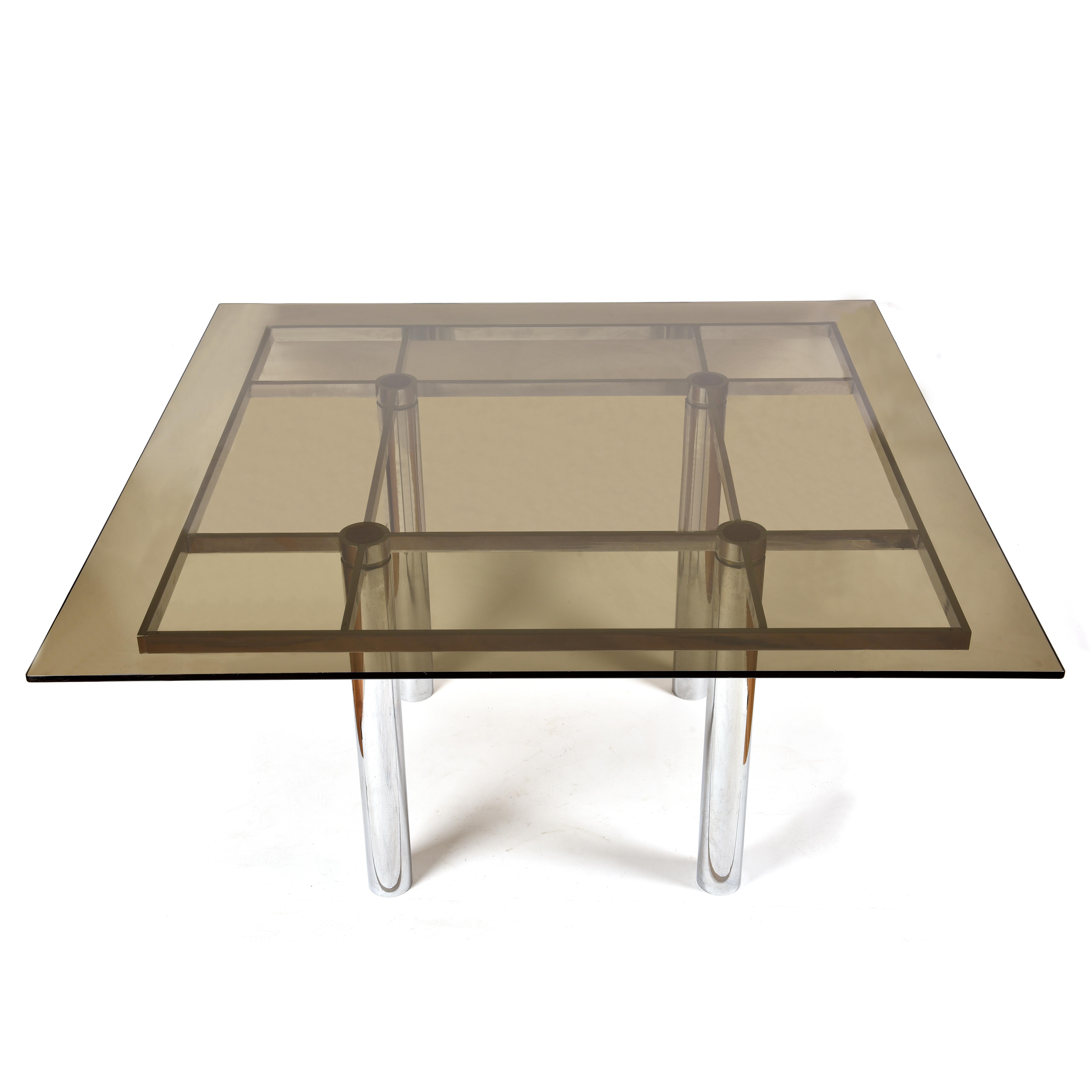 Arfa and Tobia Scarpa (1937-2011 & Born in 1935) 
André dining table, circa 1967 
Knoll international editor 
Dining table with chromed metal structure and tubular legs, square smoked glass plate.