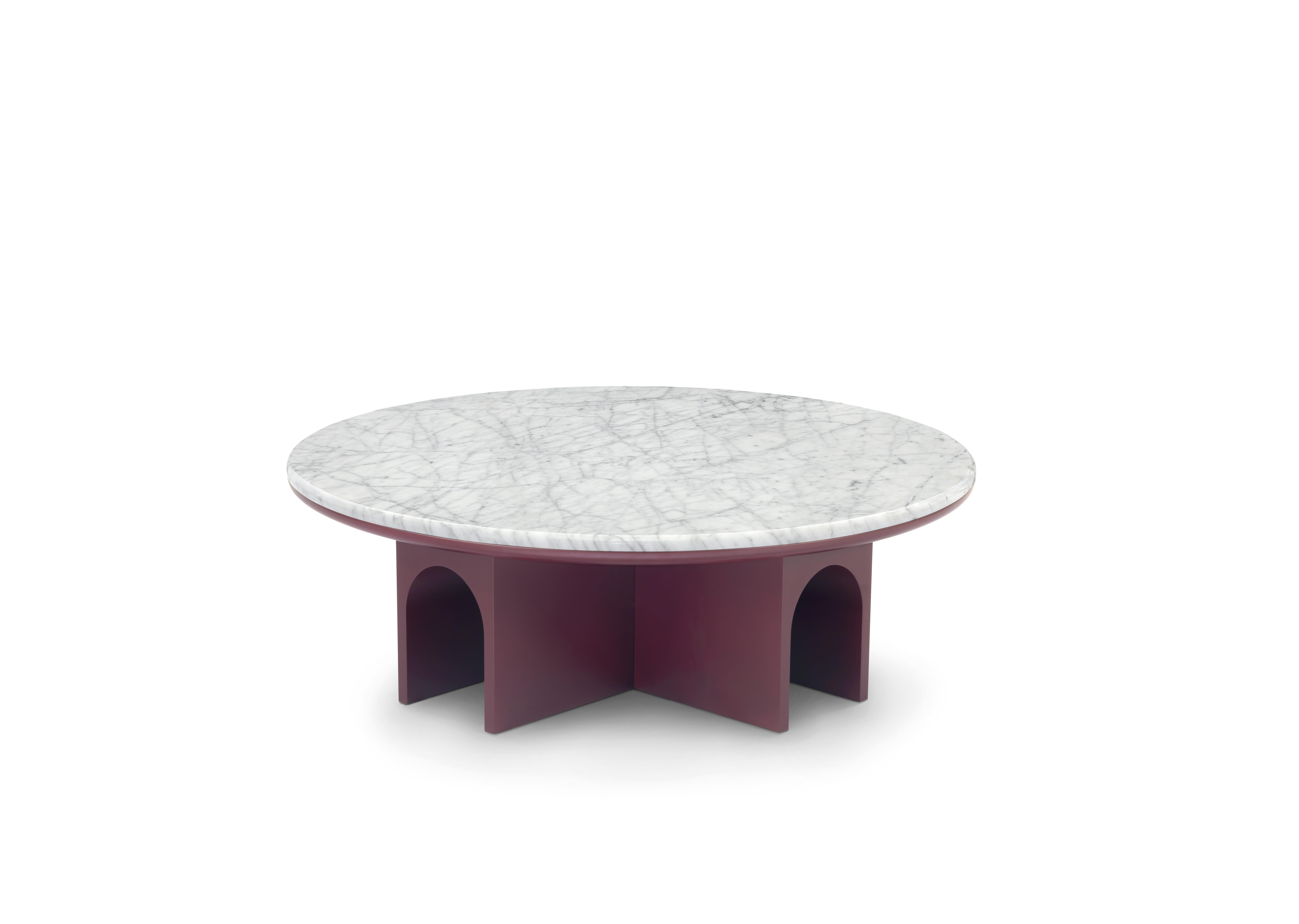 Arflex Arcolor 100 Small Table in White Carrara Marble Top by Jaime Hayon. Small tables designed around the classical geometry of the arch, employing from the beginning the disciplined use of the arch to create something more organic.

Additional