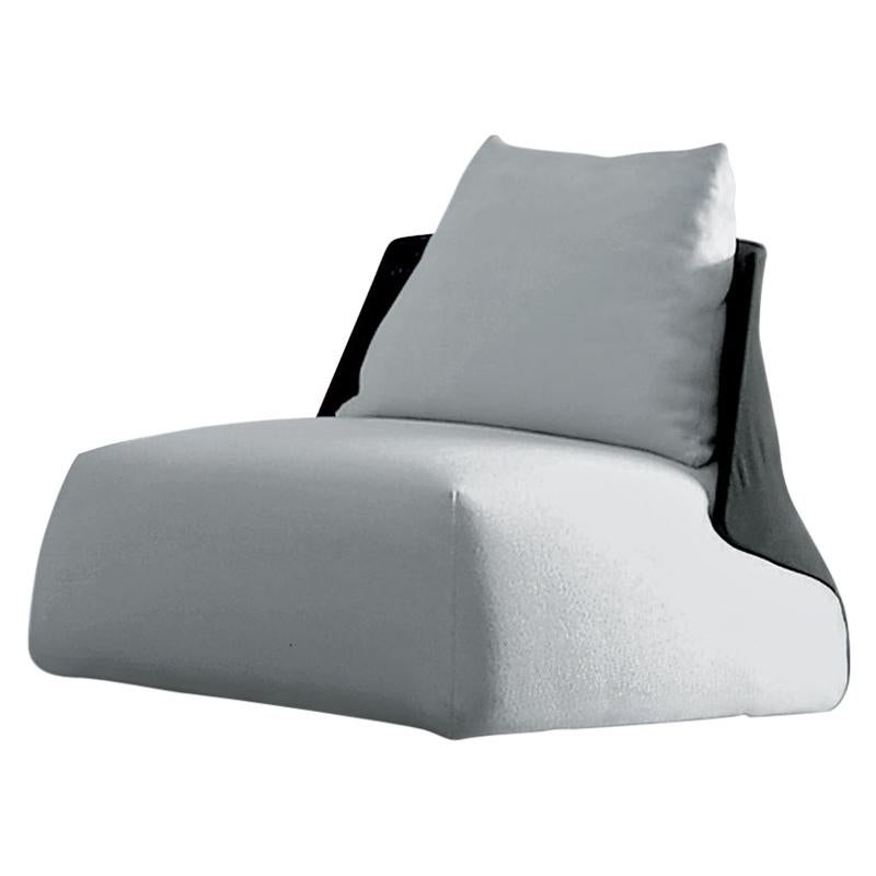 Arflex Butterfly Armchair in Grey and Black Etoile Fabric by Mauro Lipparini