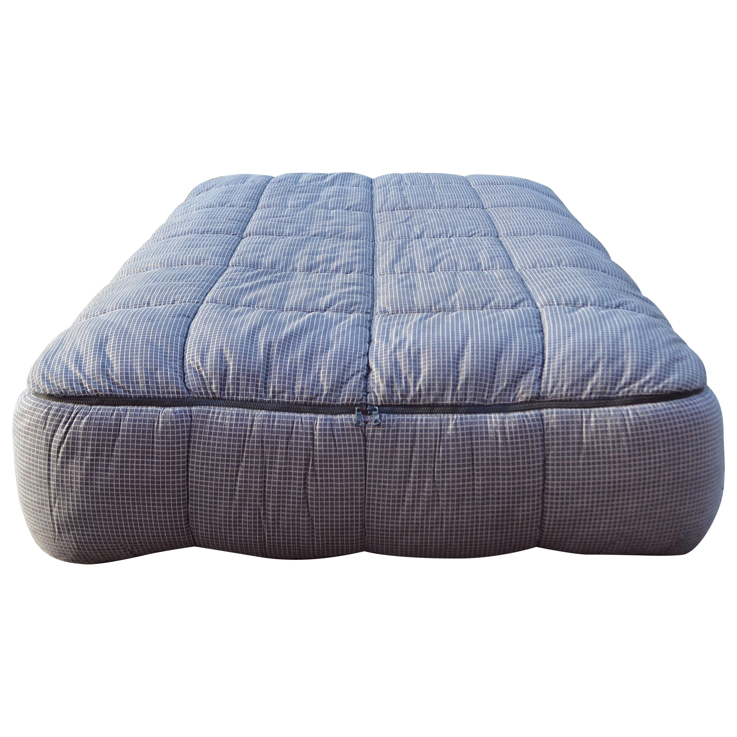 Arflex Cini Boeri Modellstreifen-Bett-Tagesbett im Angebot
