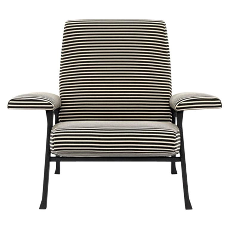 Arflex Hall Armchair in Fabric Riga by Roberto Menghi   For Sale