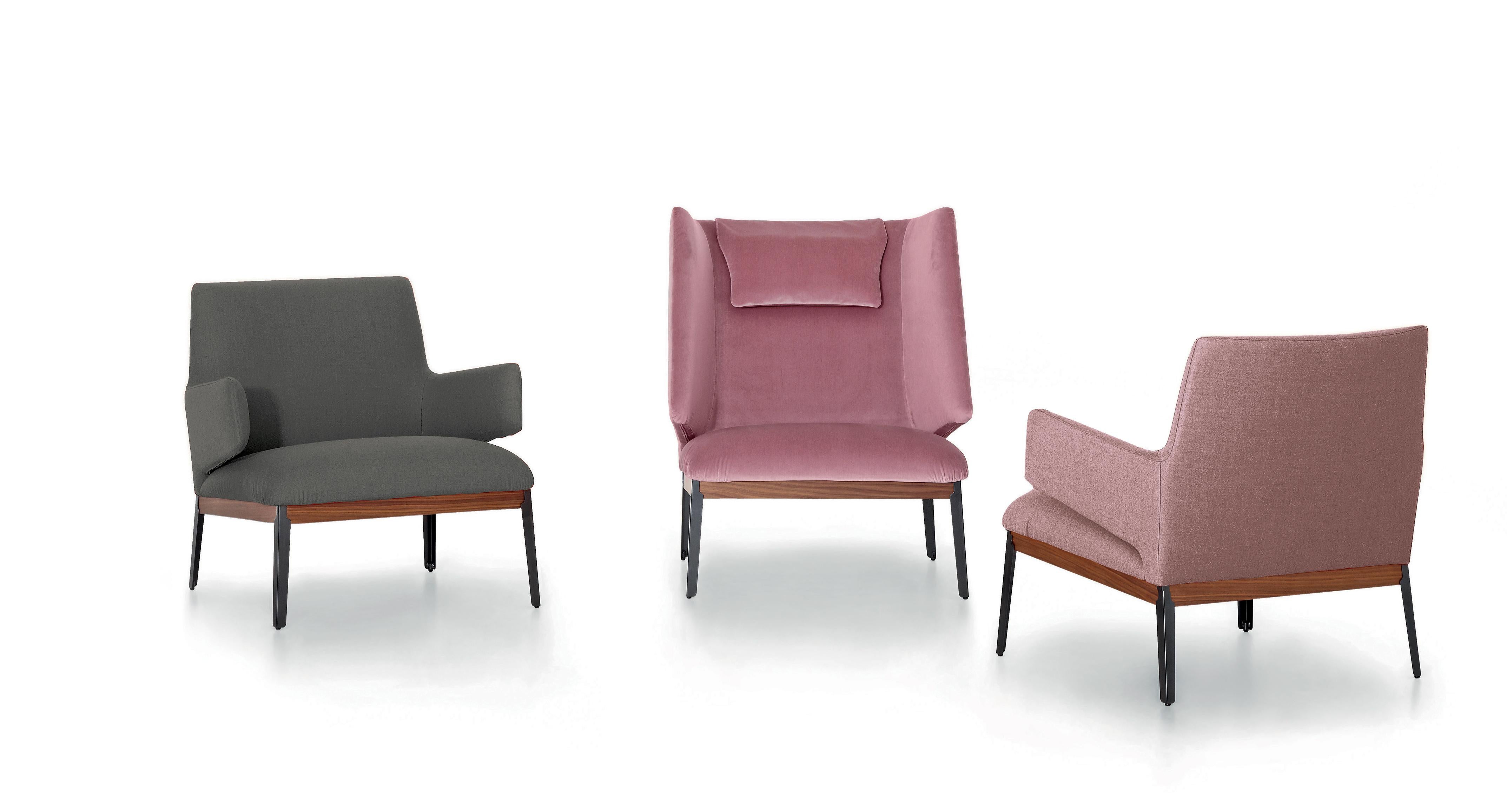This Armchair is designed with a high level of seating comfort coupled with the very best quality upholstery solutions. In fact, each and every part of the Hug Armchair has been carefully designed to give great flexibility to the customer as well as