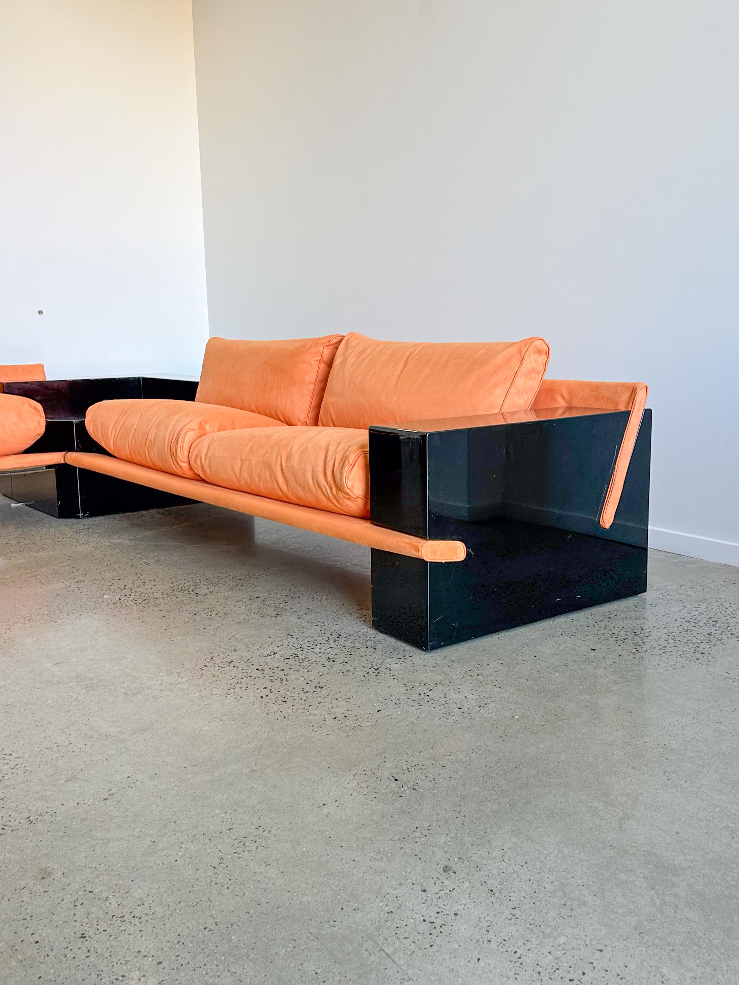 Mid-Century Modern Arflex L Shape Black Lacquered Sofa with Light Suede Orange Cushions  For Sale