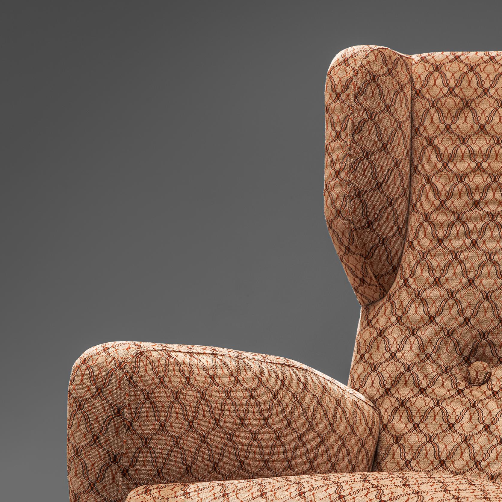 Mid-Century moderno Sedia lounge Arflex con rivestimento in tessuto a fantasia in vendita