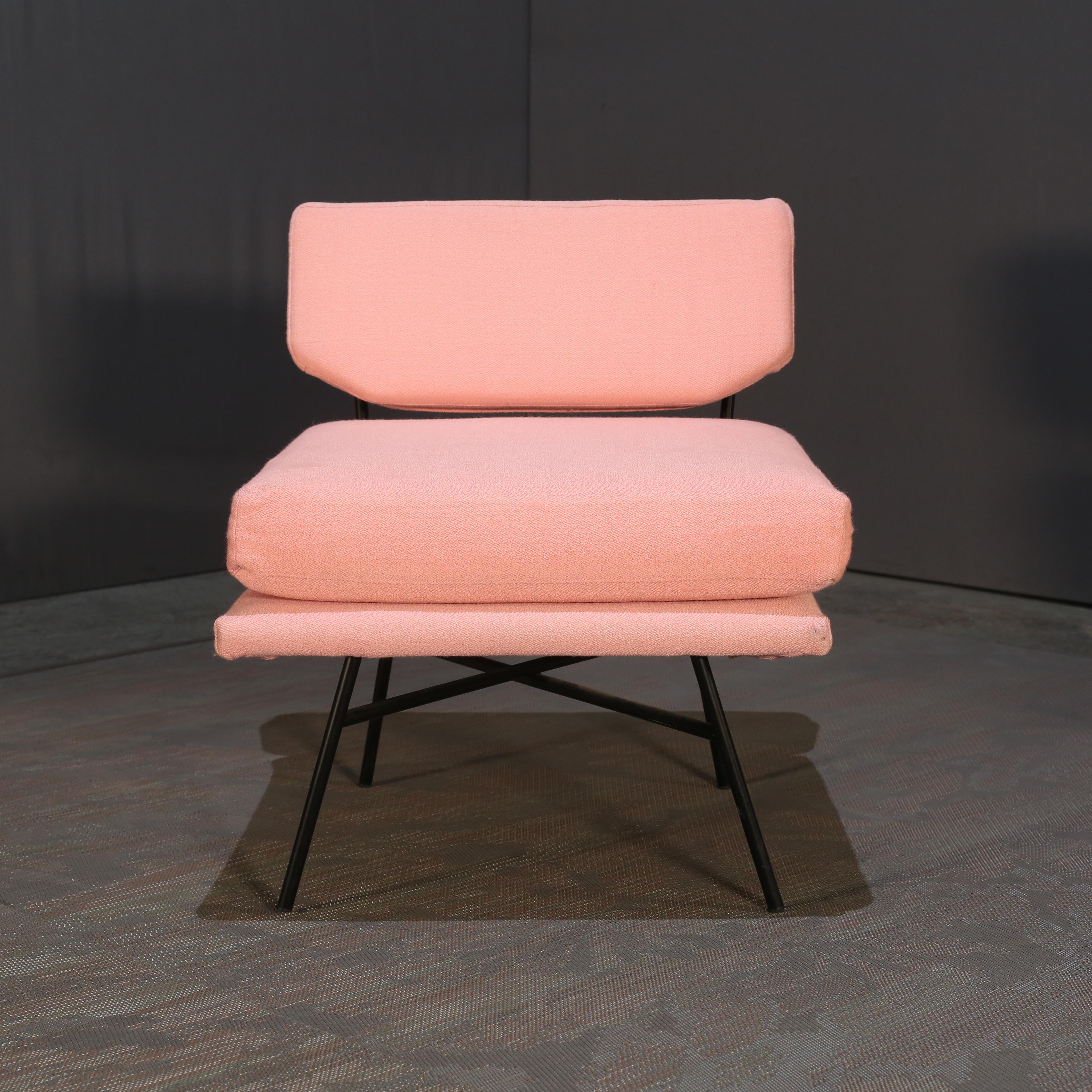 Mid-Century moderno Arflex Pink Elettra Lounge Chair di B.B.P.R. P. Studio A in vendita