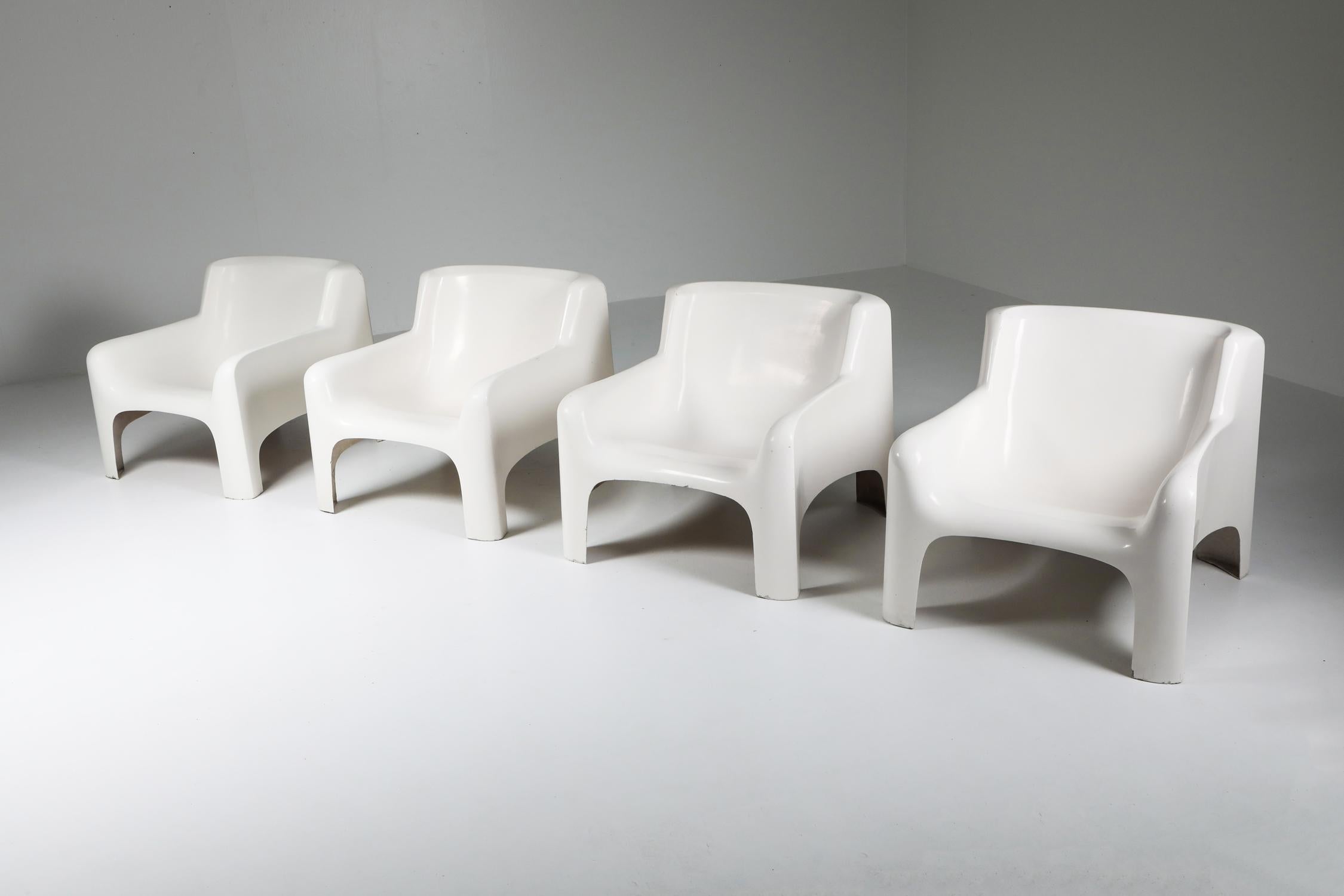 Arflex 'Solar' Lounge Chairs in Fiberglass by Carlo Bartali 6