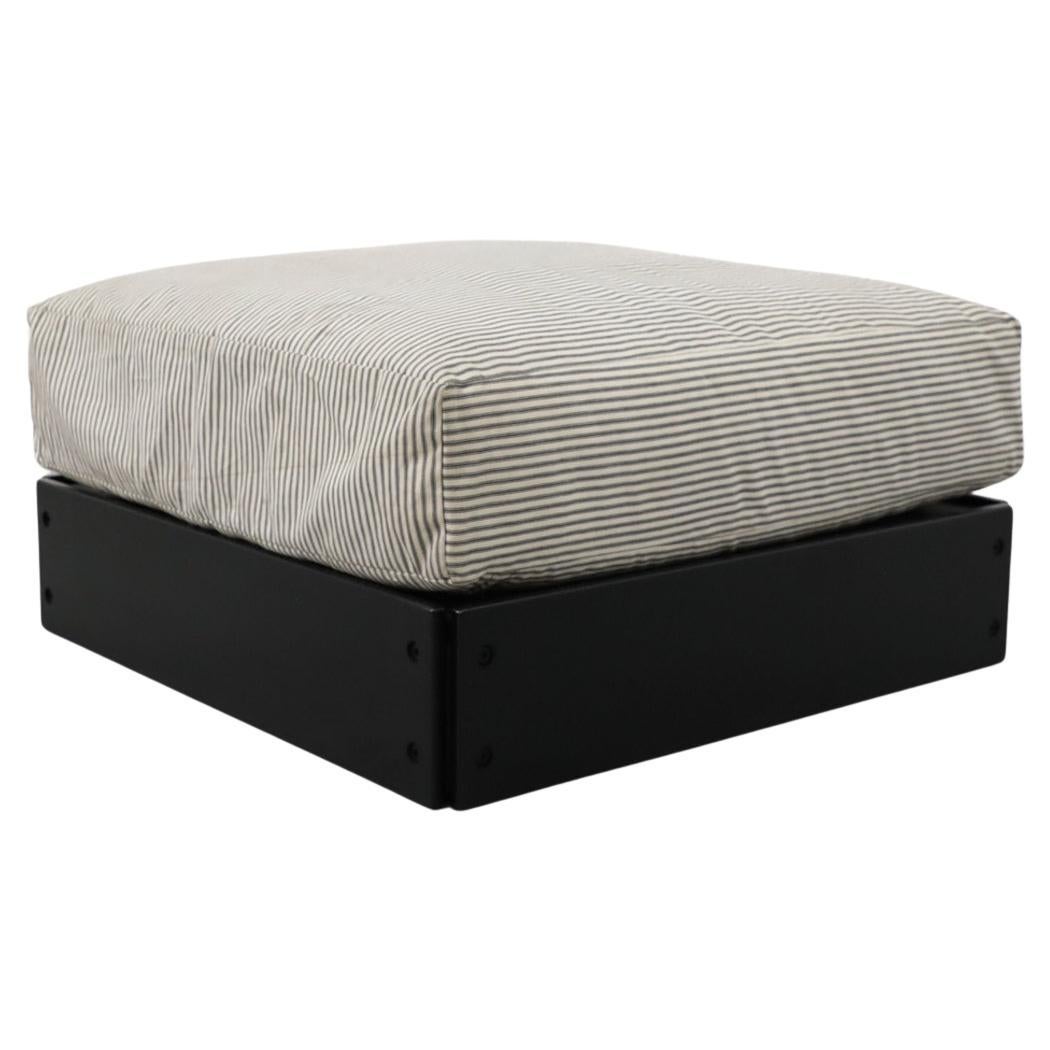Pouf anni '70 di Rolf Heide per ICF con cuscino a righe e base nera in vendita