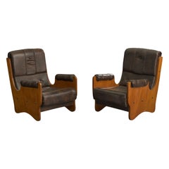 Argentine Designer, Lounge Chairs, Wood, Brass, Leather, Argentina, 1960s