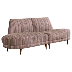Designer argentin, canapé modulable, tissu, bois, laiton, Argentine, années 1950