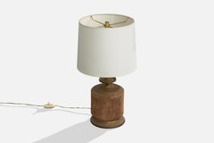 Lampada da tavolo di design argentino, ottone, camoscio, Argentina, anni '50