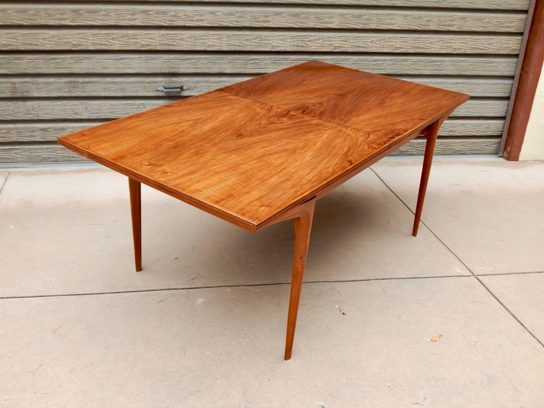 Argentine Mid-Century Modern Extendable Dining Table in Highly Figured Walnut 3