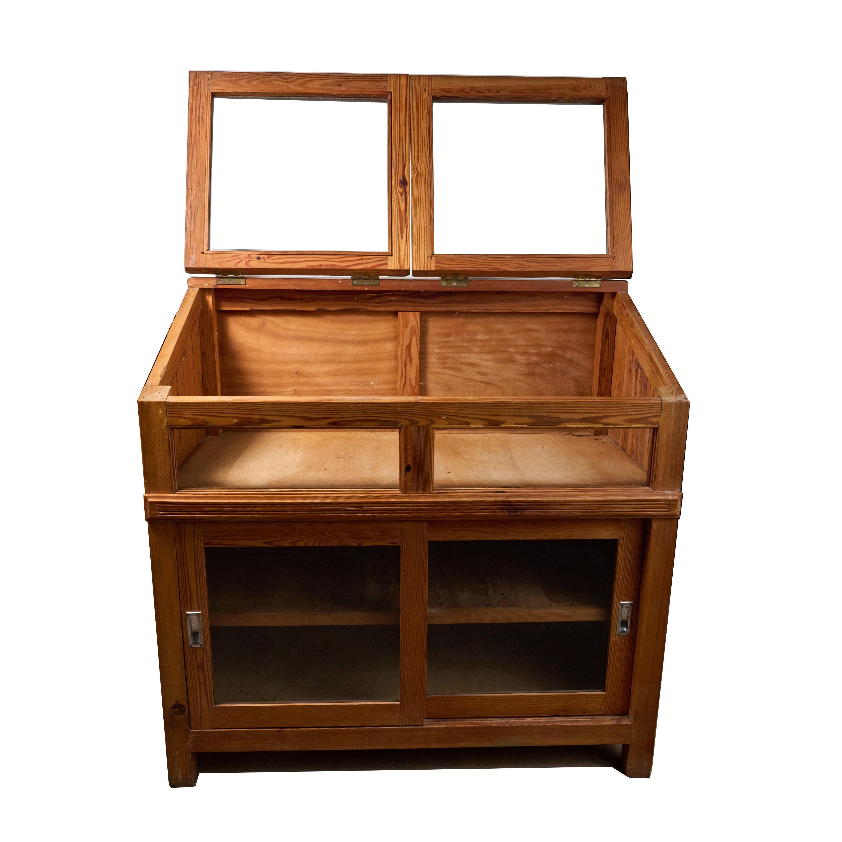 Argentine Pitch Pine and Glass Display Case In Good Condition For Sale In Round Top, TX