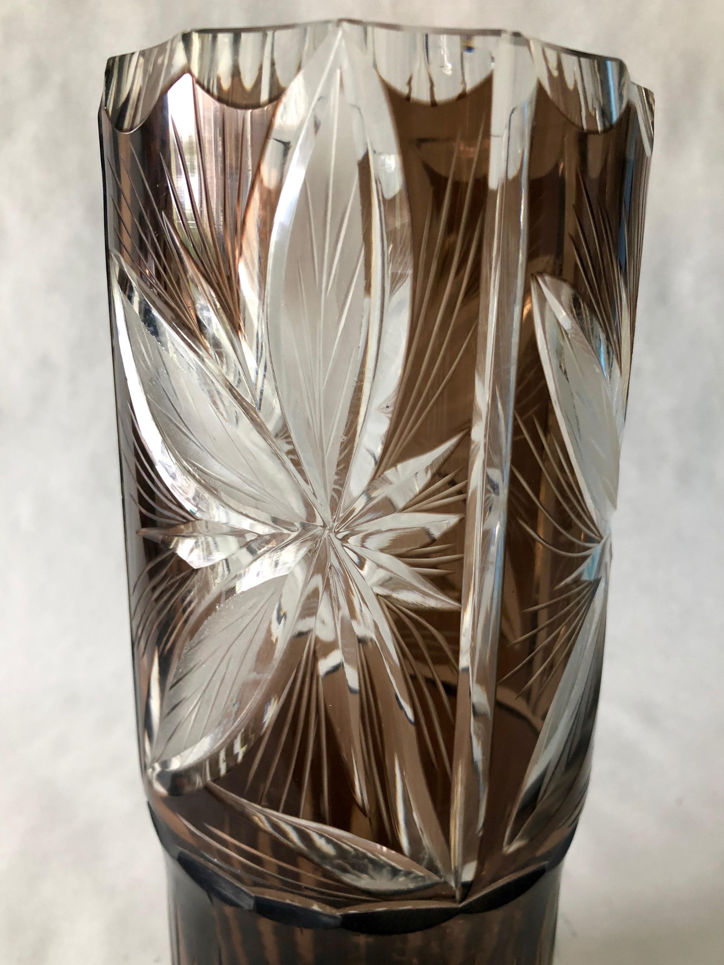 Argentinean Cut Crystal Lily Floral Design Amber Brown & Clear Glass Flower Vase For Sale 4