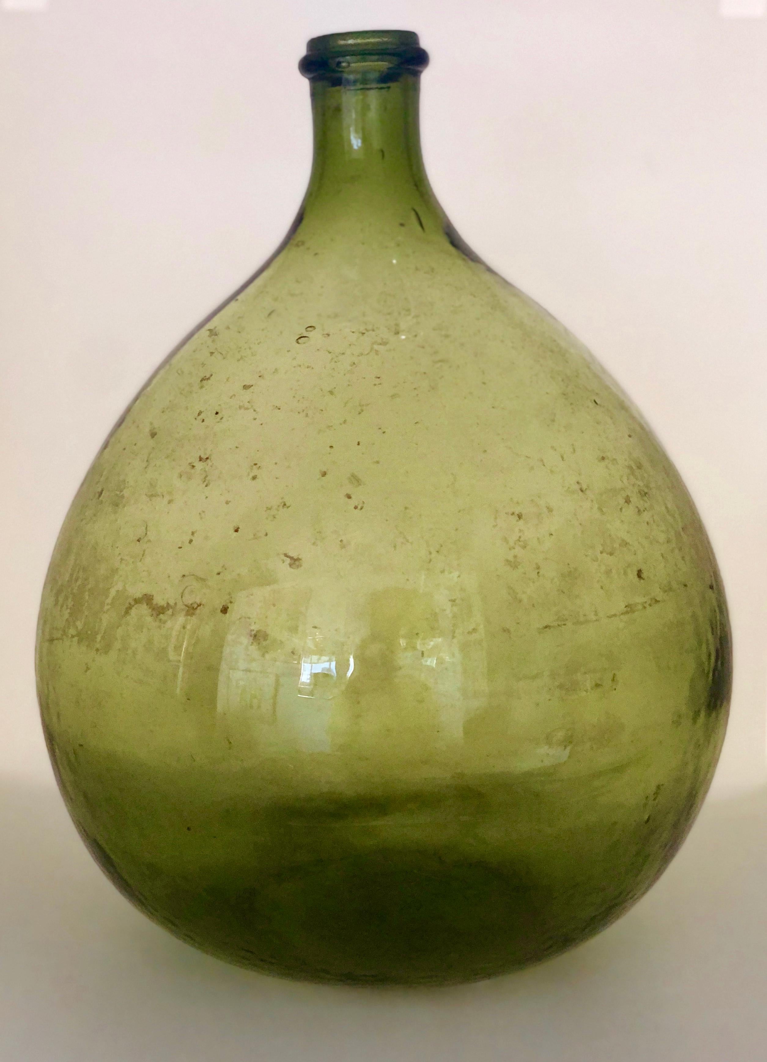 Argentinian Peridot Green Demijohn Optical Glass Wine Jug In Good Condition In Houston, TX