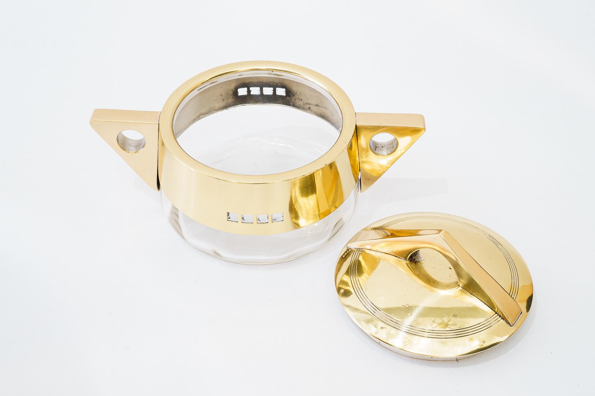 Argentor Sugar bowl made of brass and glass. Design by Jutta Sika around 1910 In Good Condition For Sale In Wien, AT