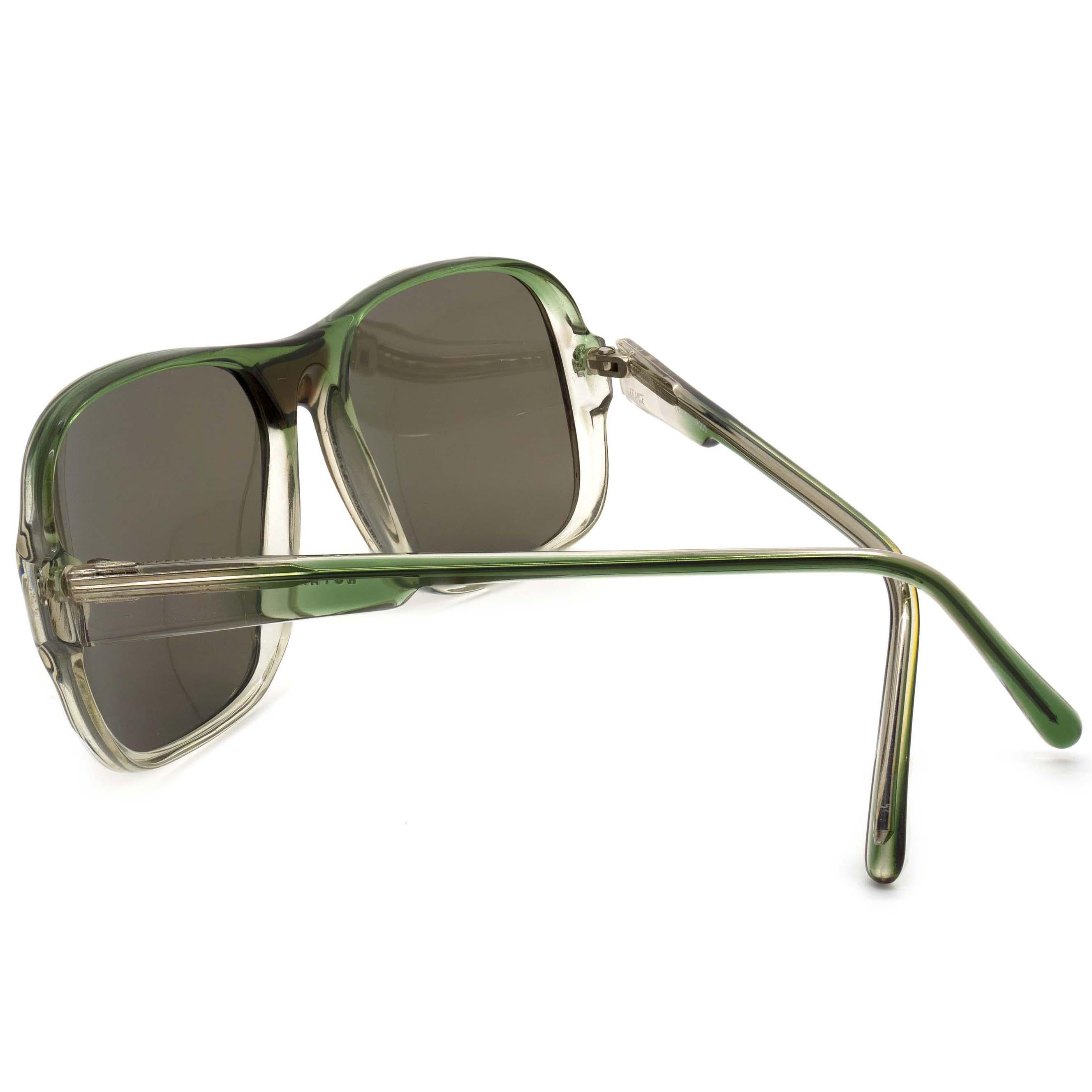 Gris Lunettes de soleil vintage carrées Argos, France, années 70