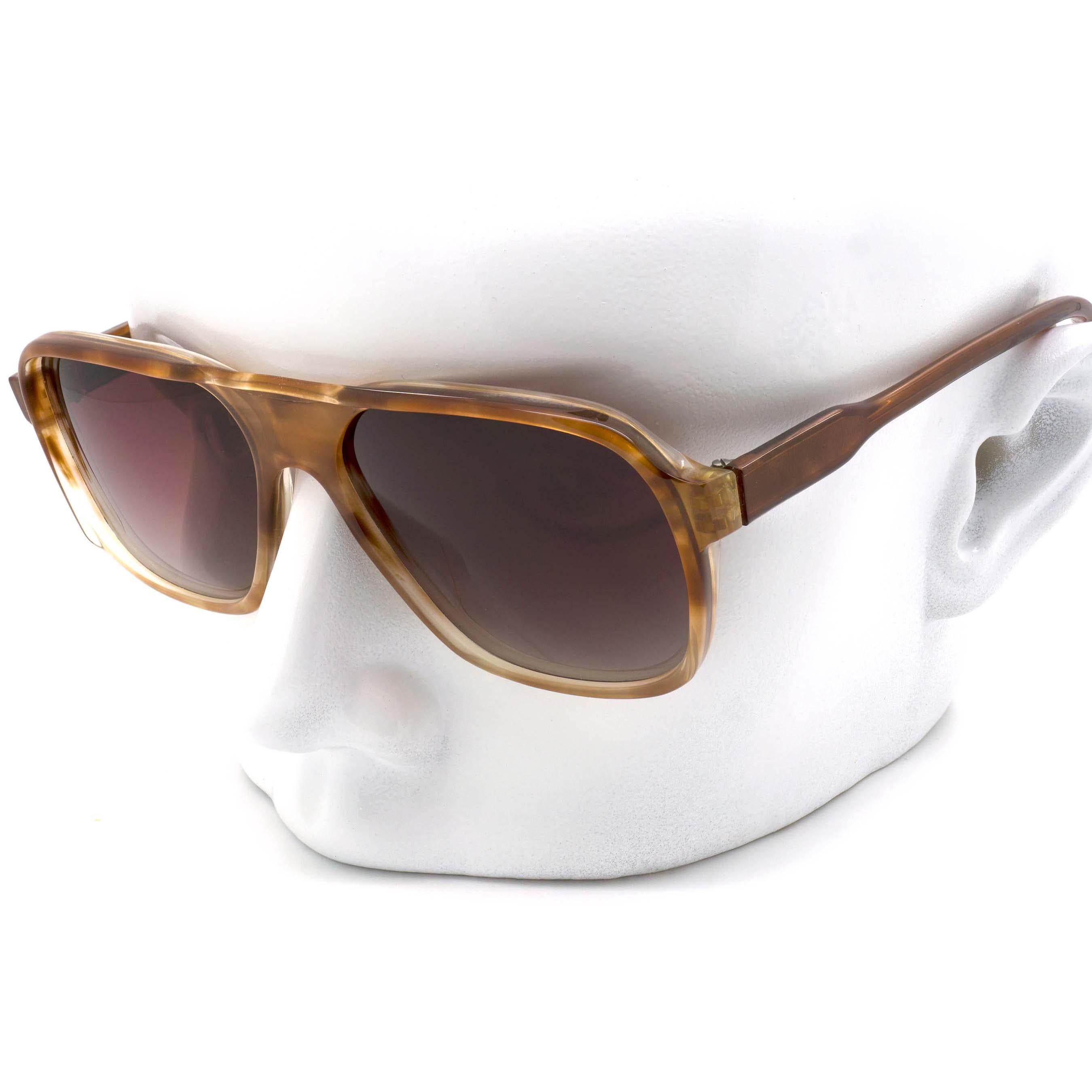Brown Argos square vintage sunglasses, France 70s For Sale