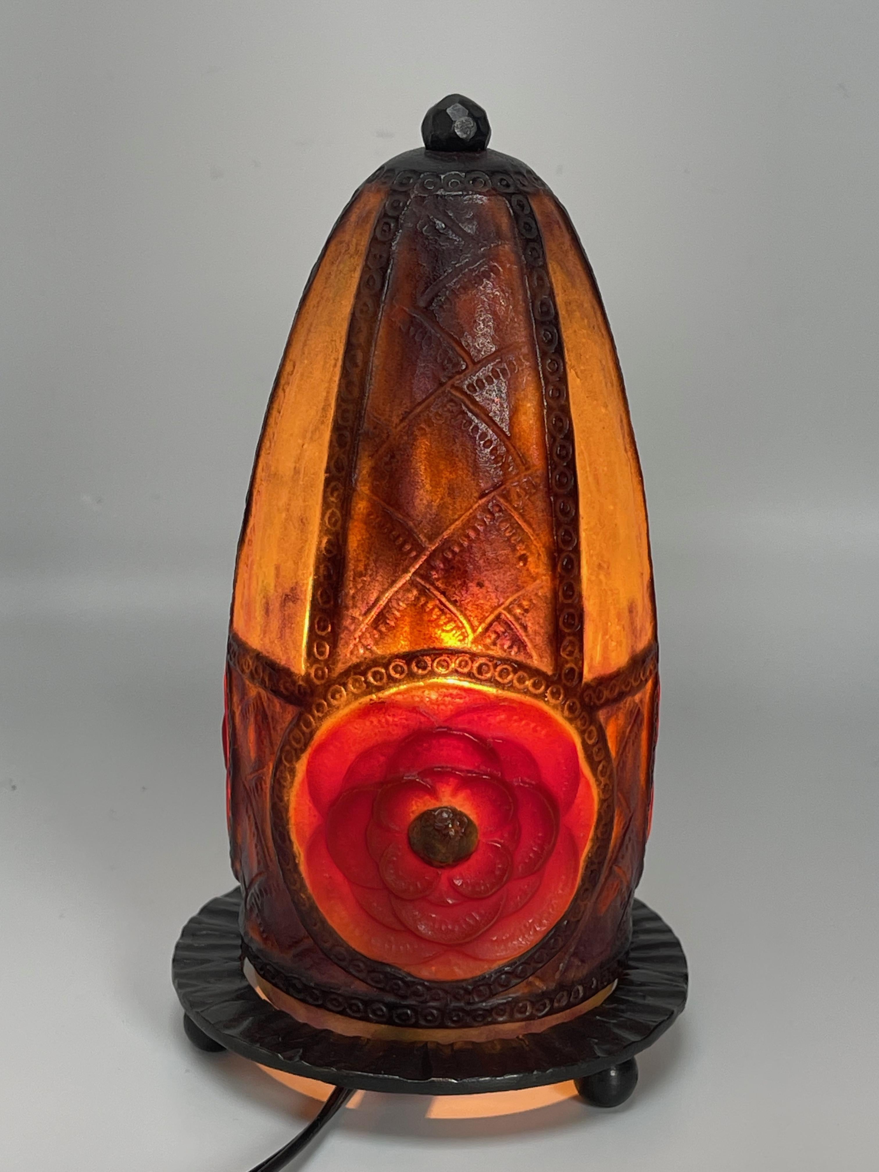 Lampe de nuit Art déco Rosaces d'Argy Rousseau 1923 en vente 9