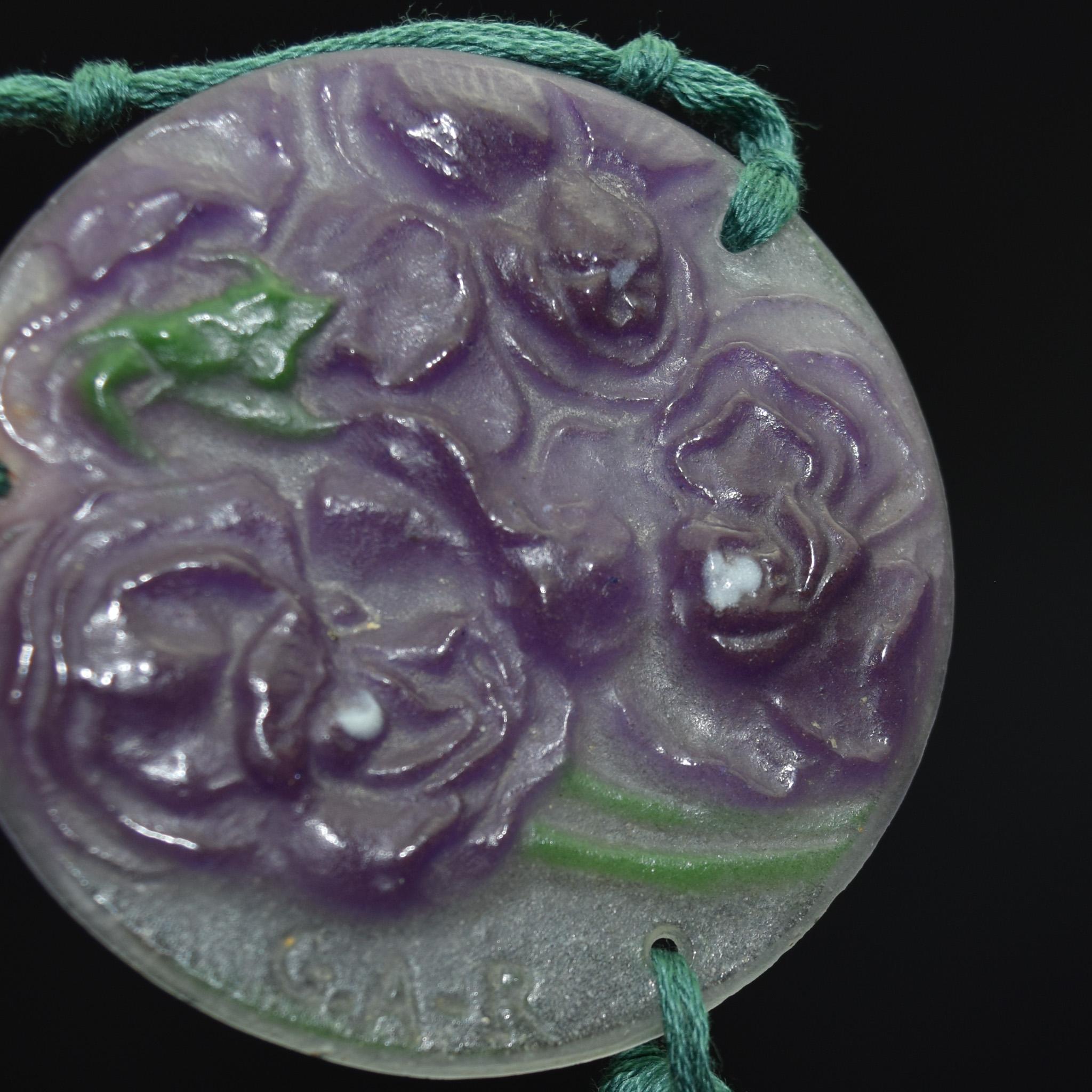 Argy Rousseau Pate de verre Parma violets pendant C1921 In Good Condition For Sale In Devon, GB