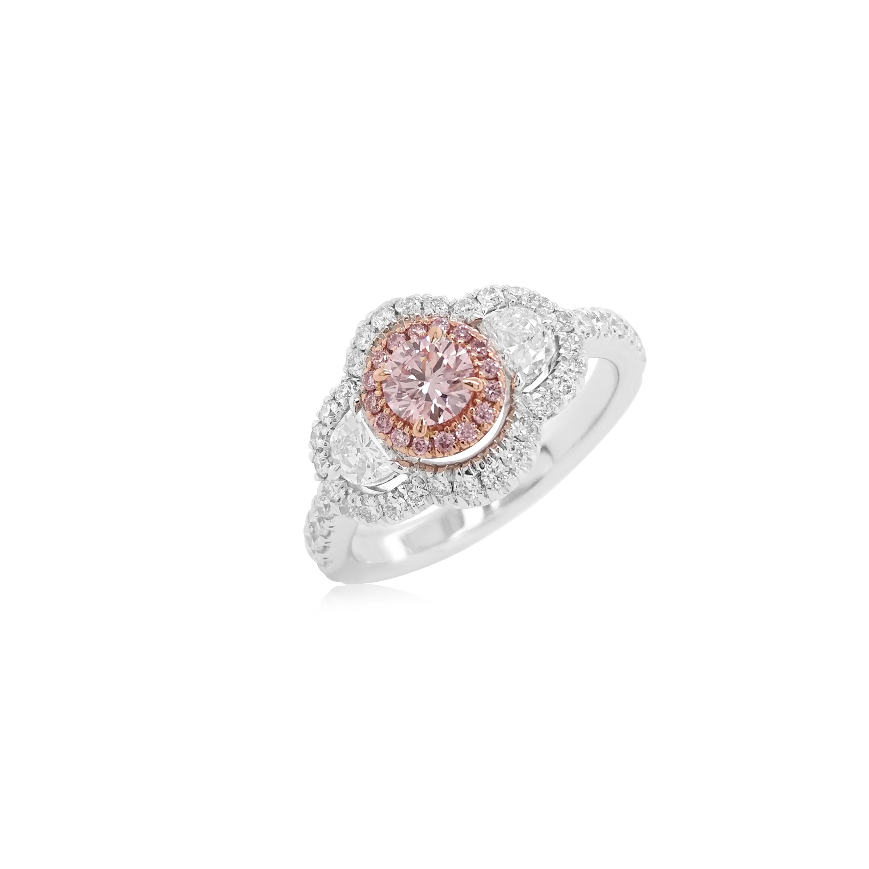 Argyle Anillo de Oro de 18 K con Diamante Rosa Natural Redondo Certificado y Diamante Blanco Corte redondo en venta
