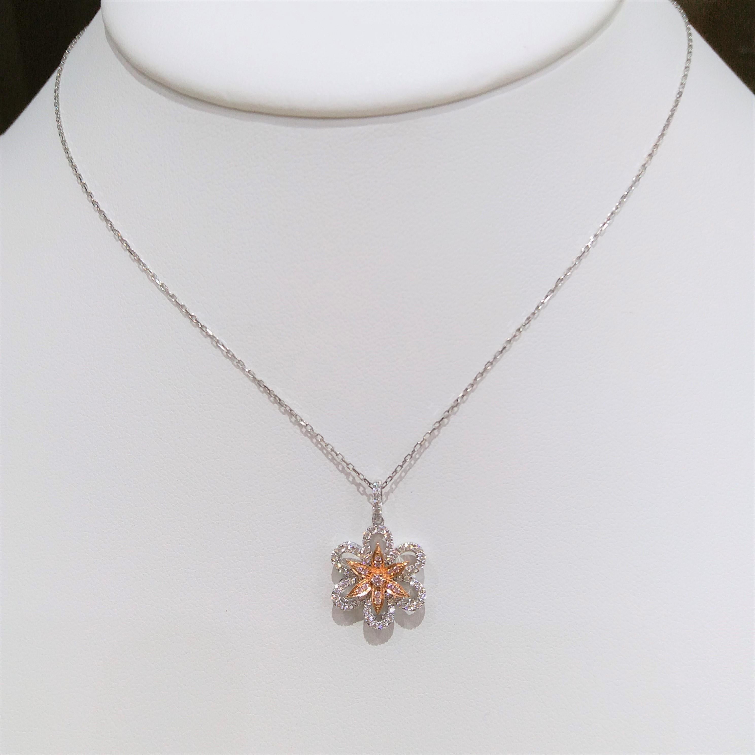 Contemporain Collier pendentif Argyle en platine avec diamants roses et diamants blancs en vente