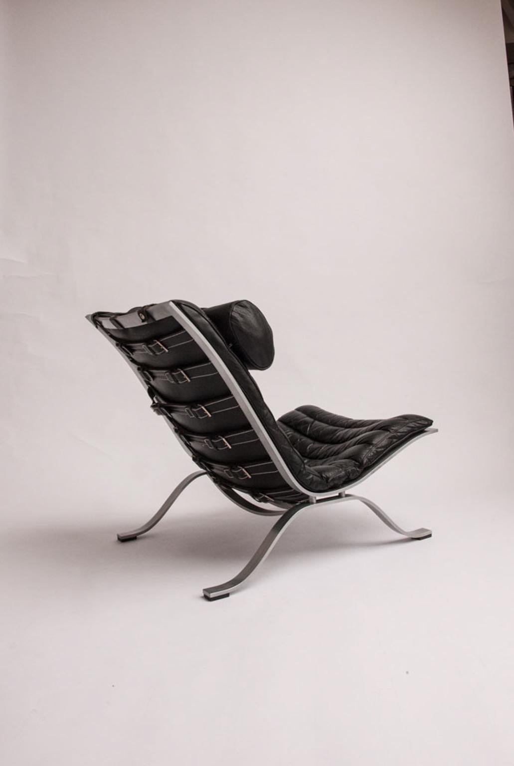 Scandinavian Modern Ari Chair by Arne Norell For Sale
